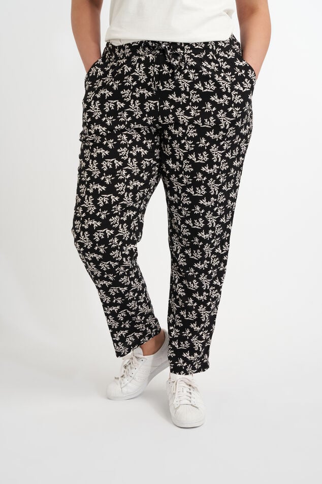 Pantalones holgados  image number 0