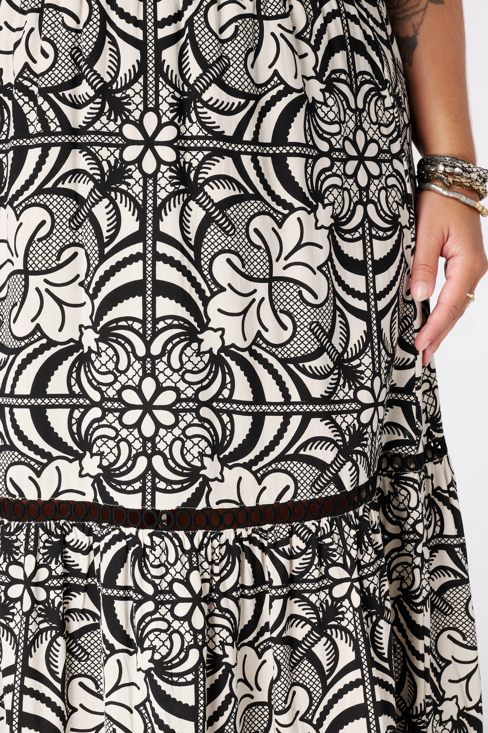 Falda maxi con estampado image number 4