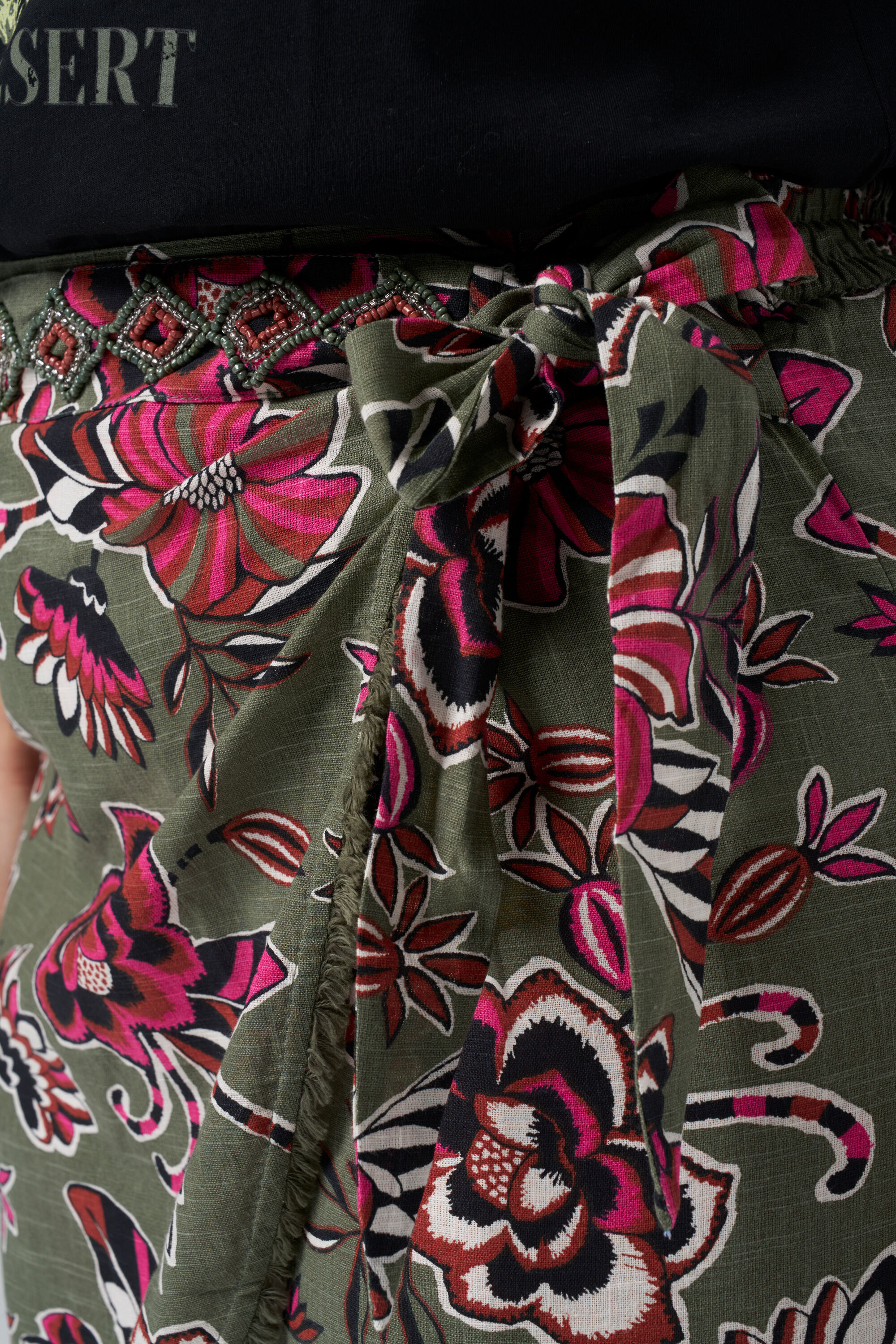 Skorts con estampado veraniego image number 4