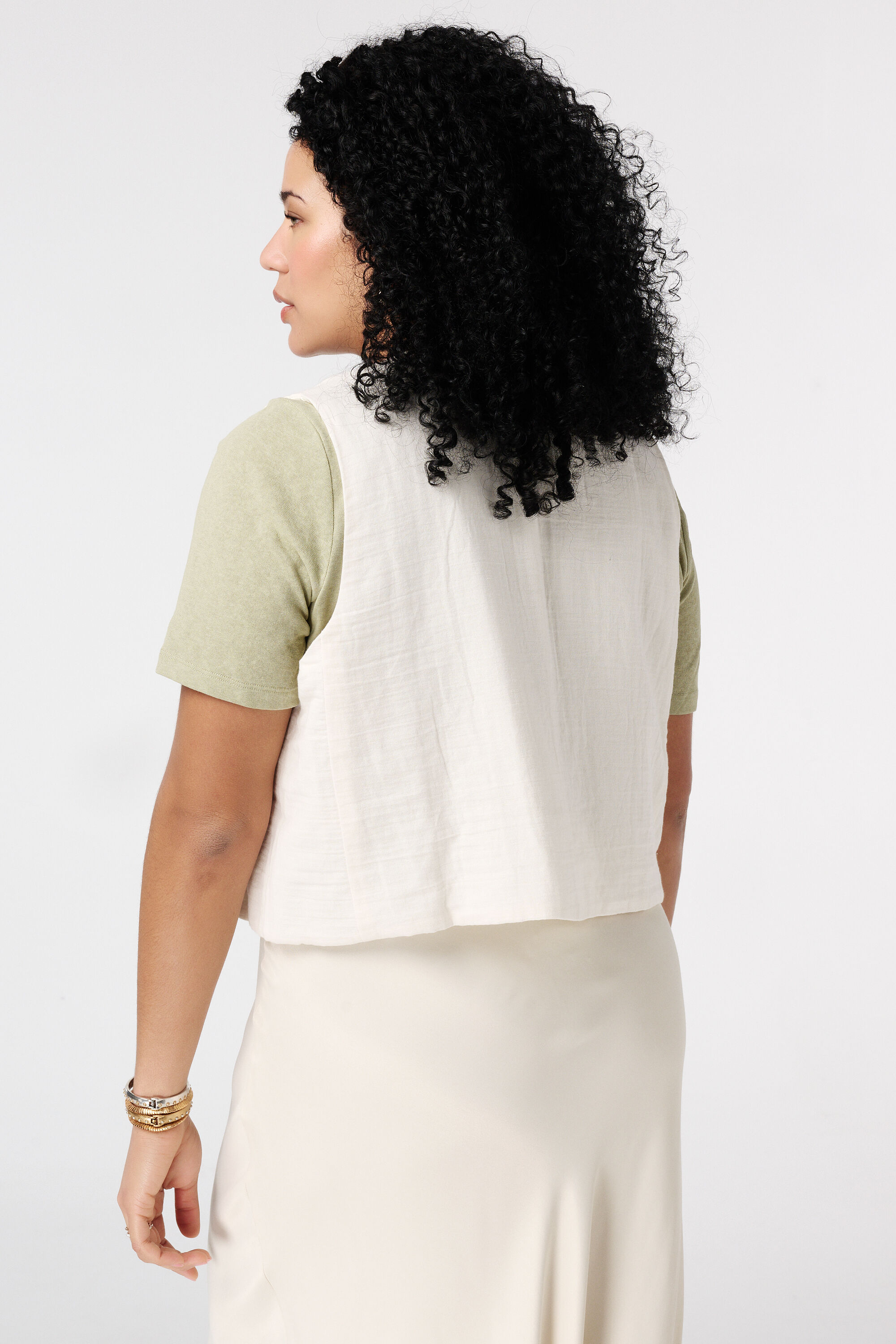 Chaleco con bordado image number 3