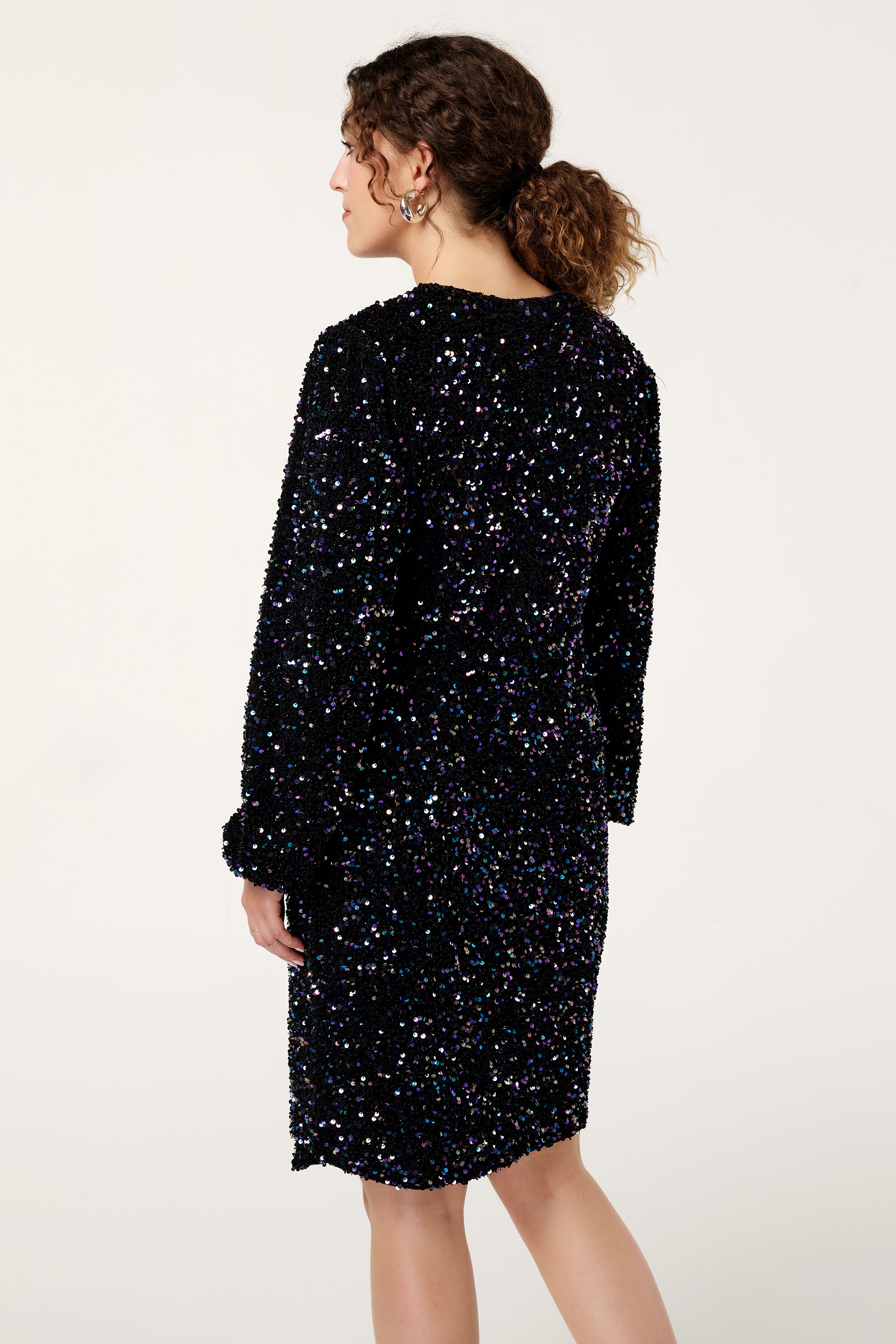 Vestido con lentejuelas image number 3