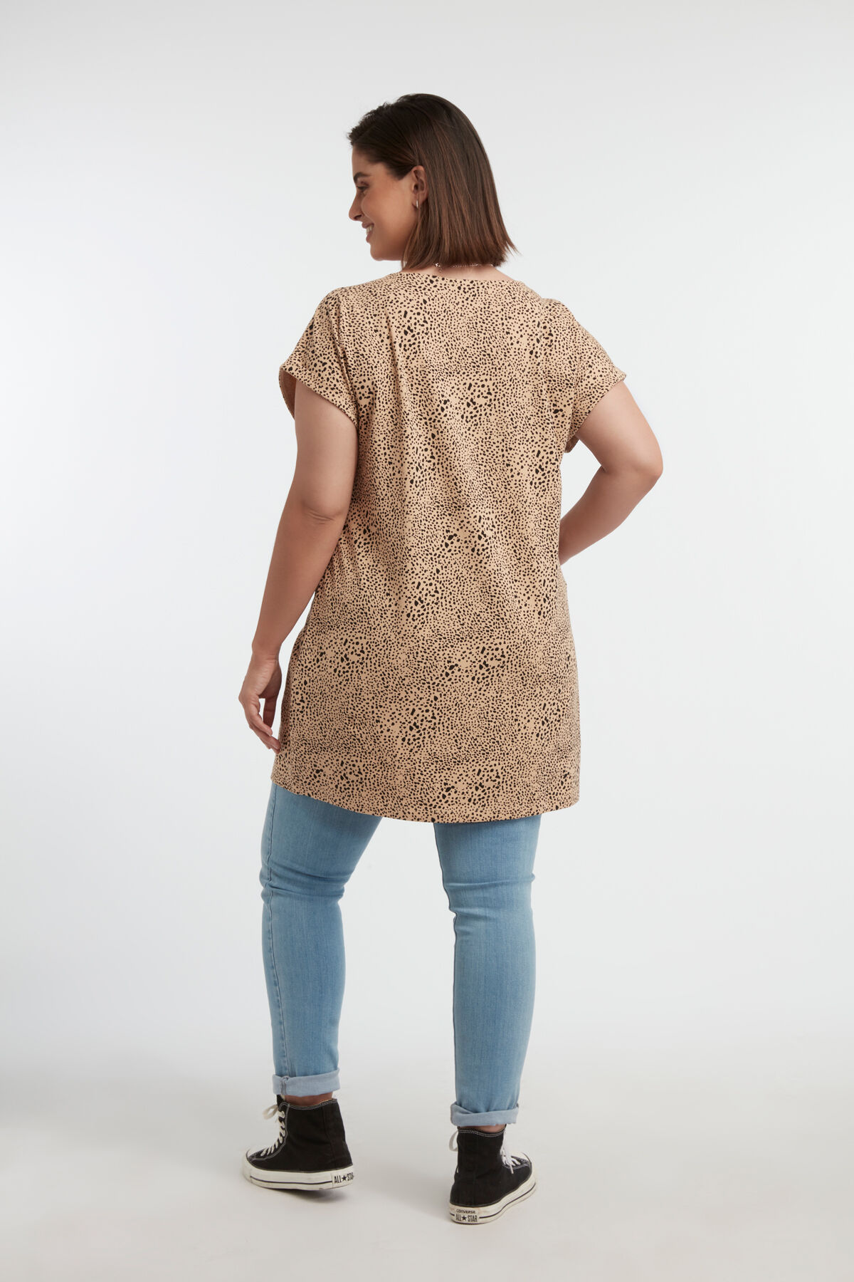 Camiseta larga estampada image number 4