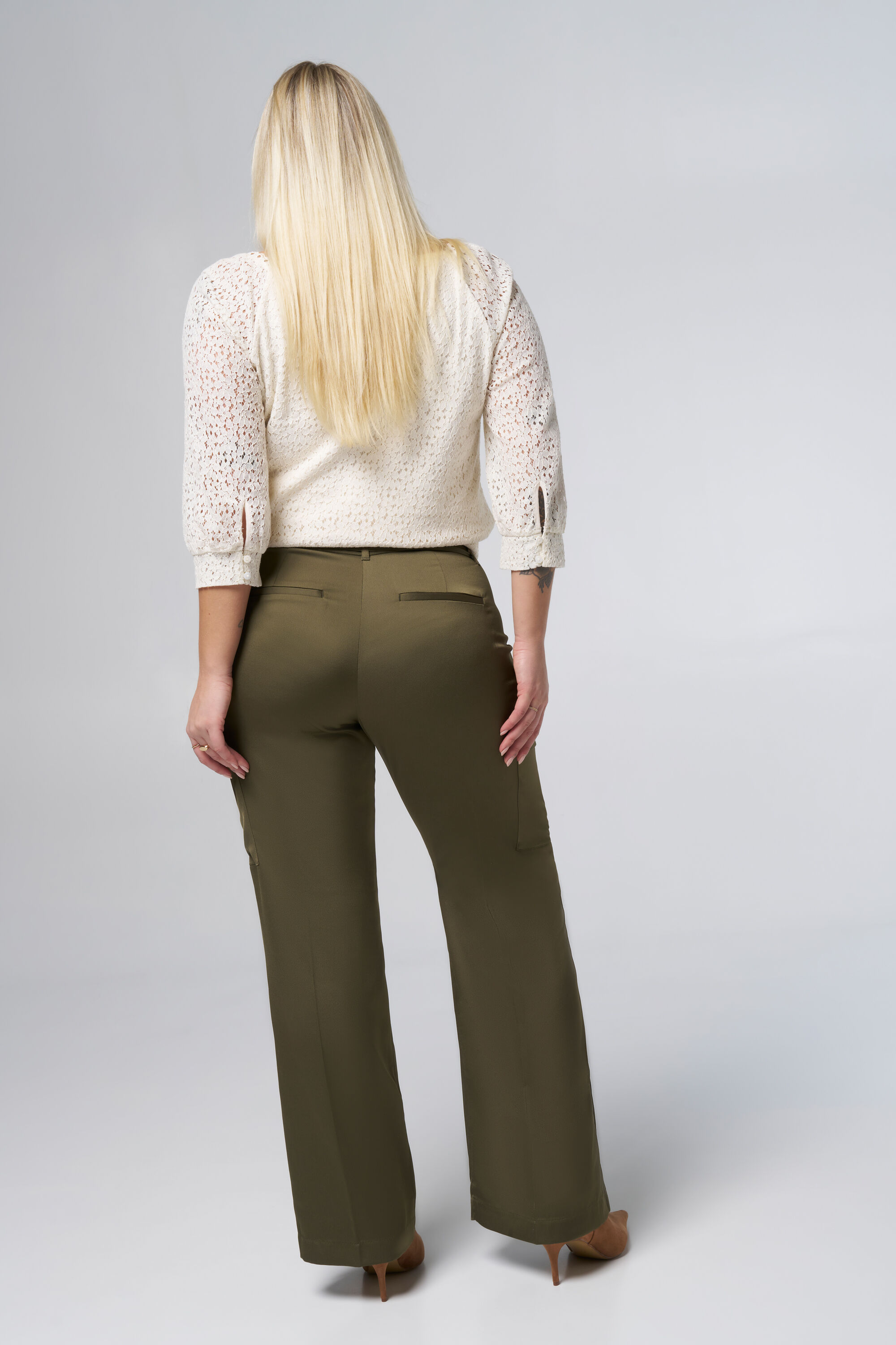 Pantalones con bolsillos image number 3