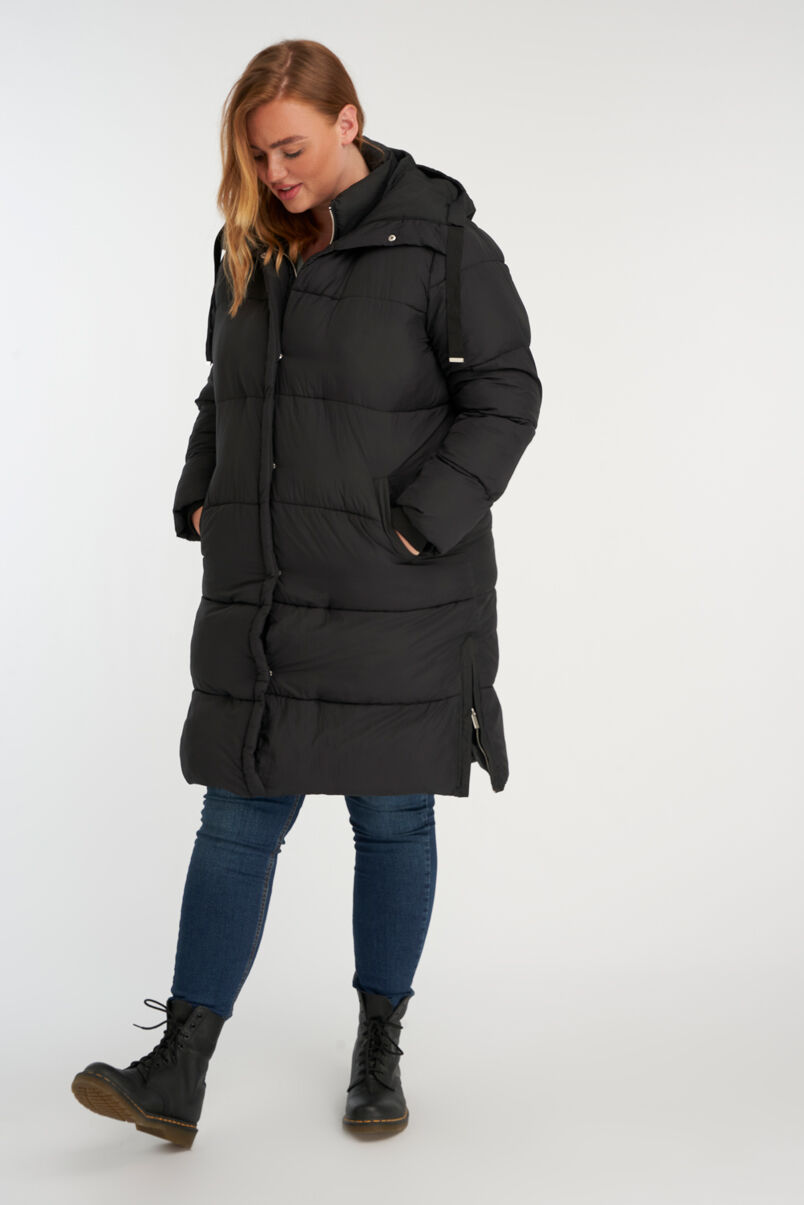 Abrigo largo acolchado con capucha  image number 5