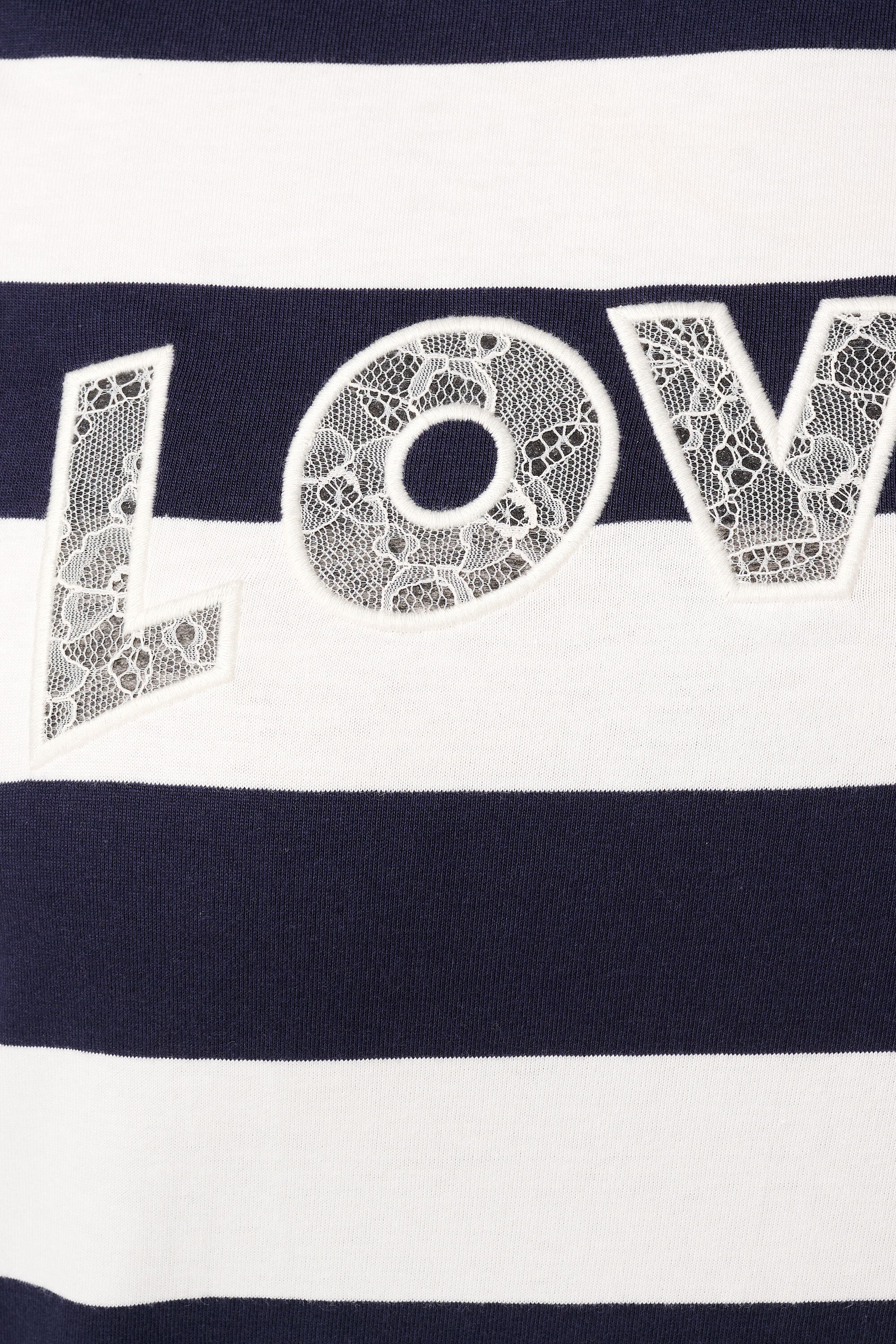 Camiseta de rayas con texto de encaje image number 6