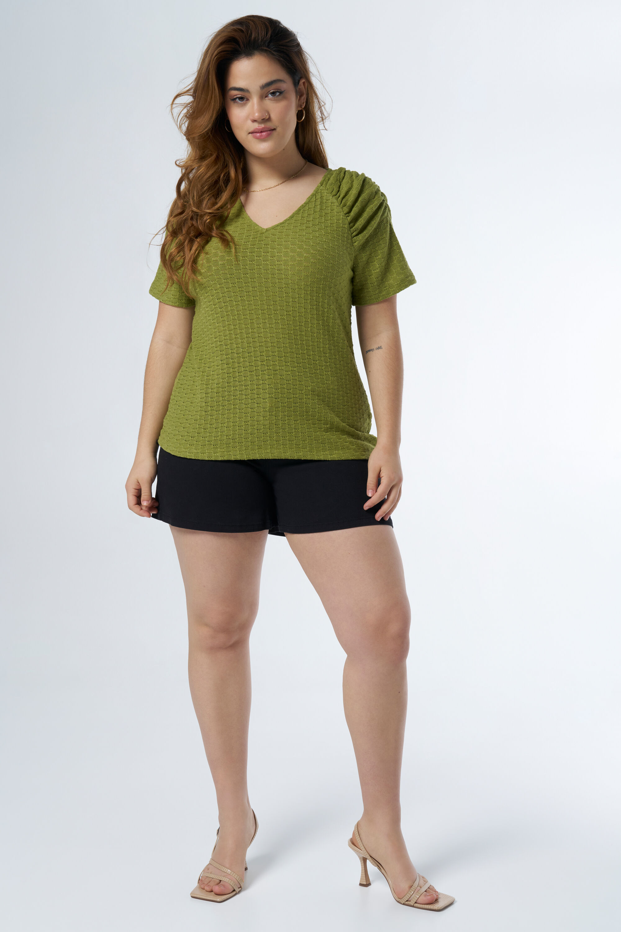 Top de punto con escote en V image number 5