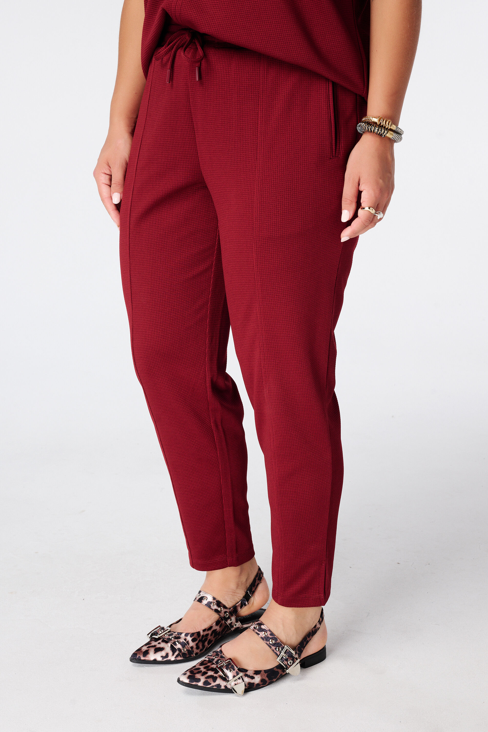 Pantalones con cord&oacute;n ajustable image number 5