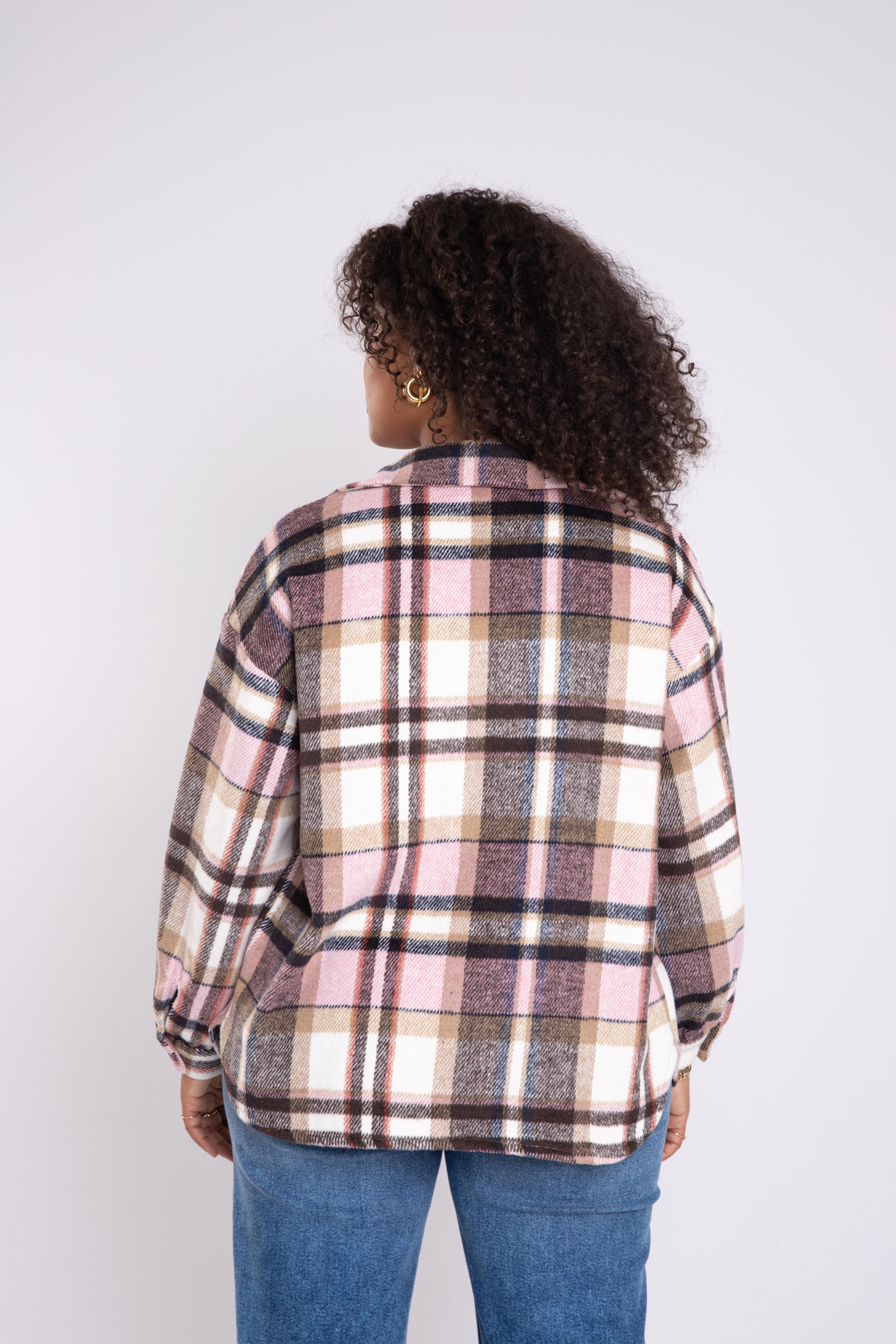 Sobrecamisa corta de cuadros  image number 4