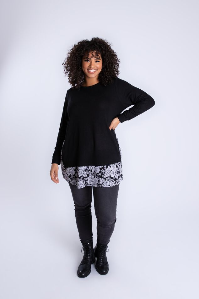 Top con estampado image number 5