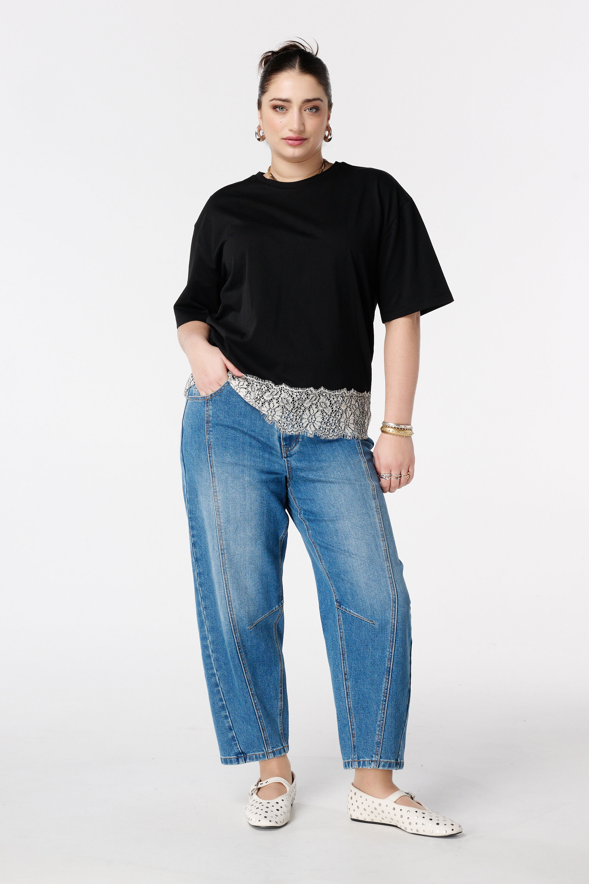 Camiseta oversize con encaje image number 5