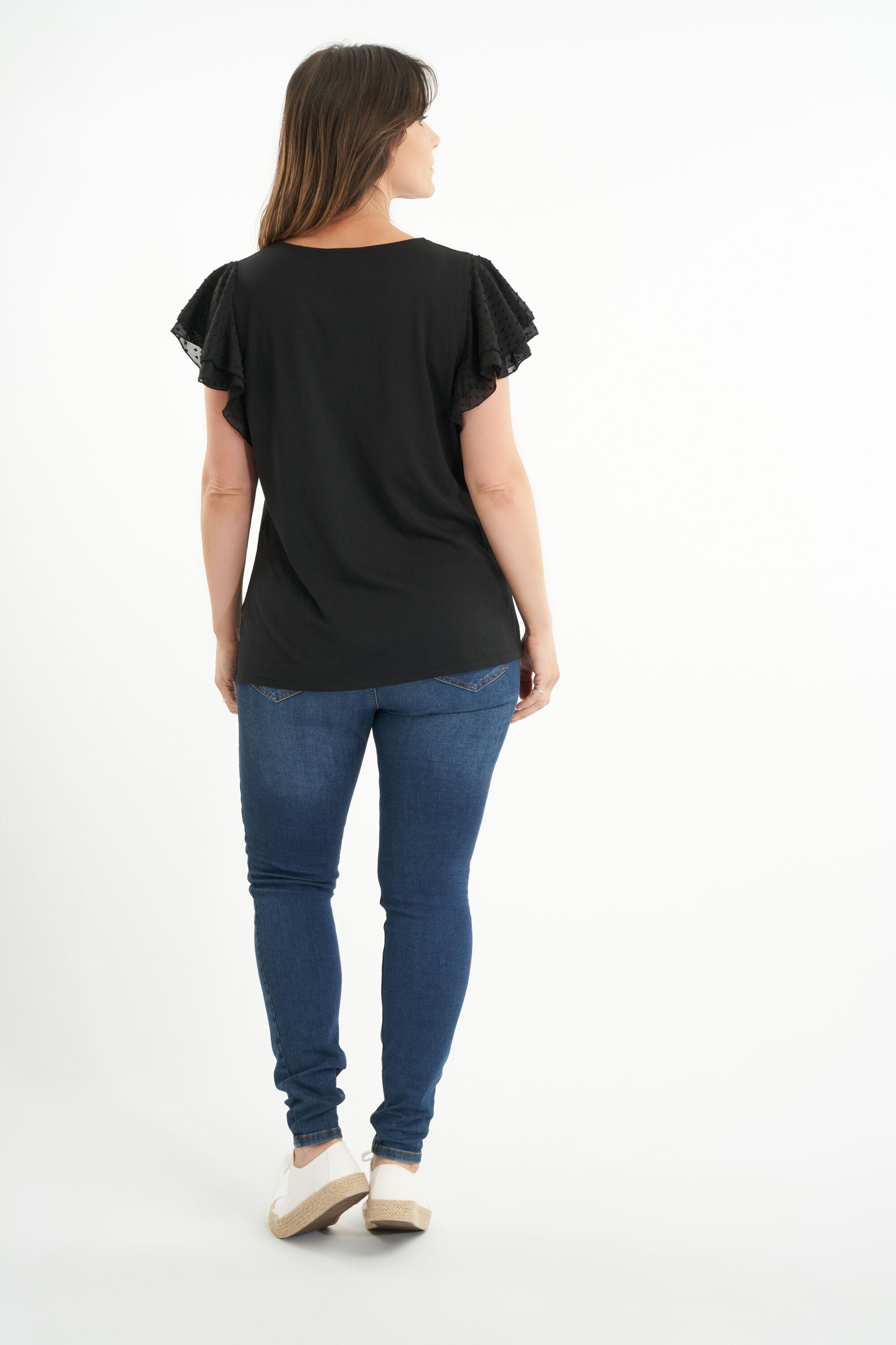 Top con mangas elegantes  image number 4