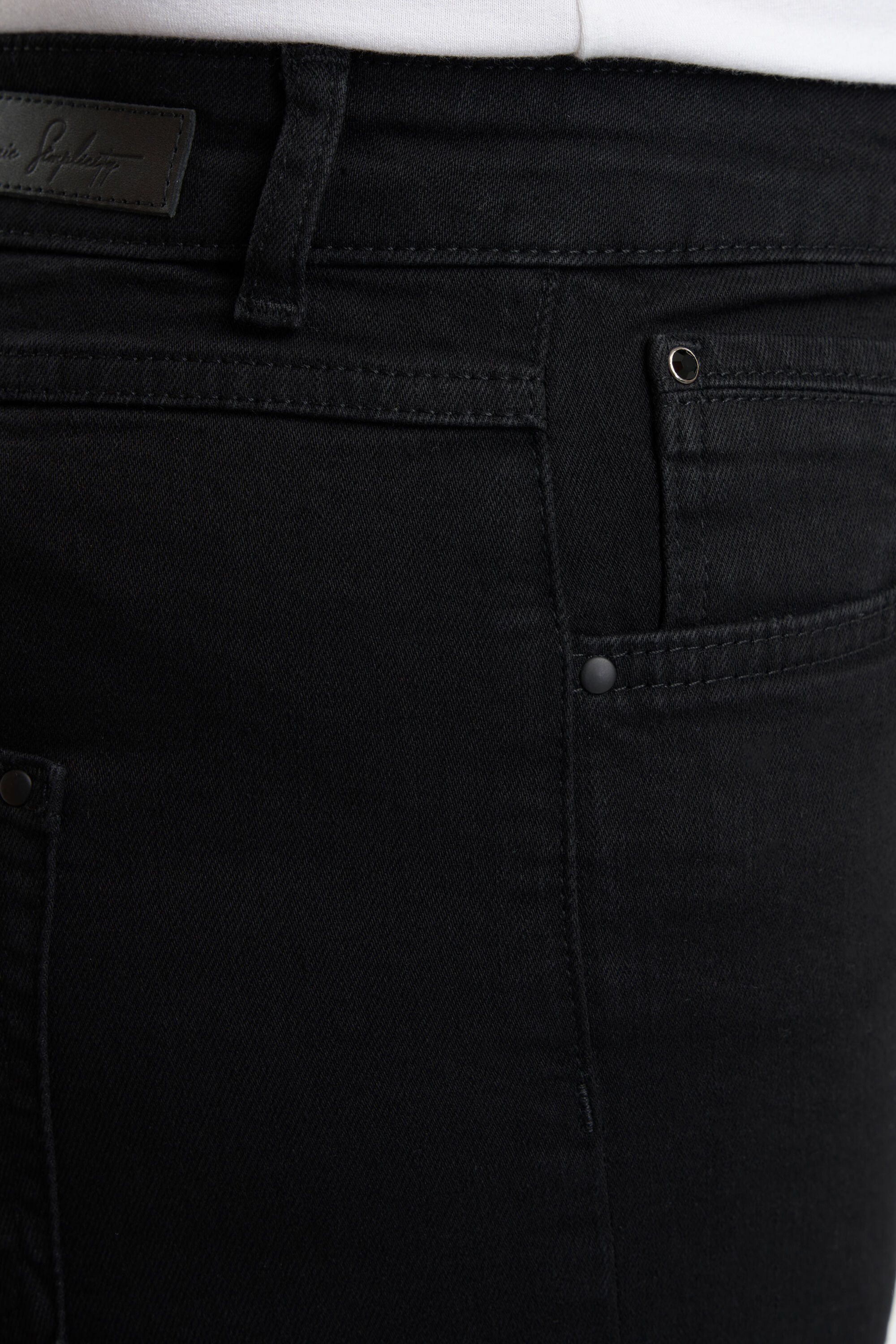 Los vaqueros SHAPES de corte recto  image number 5