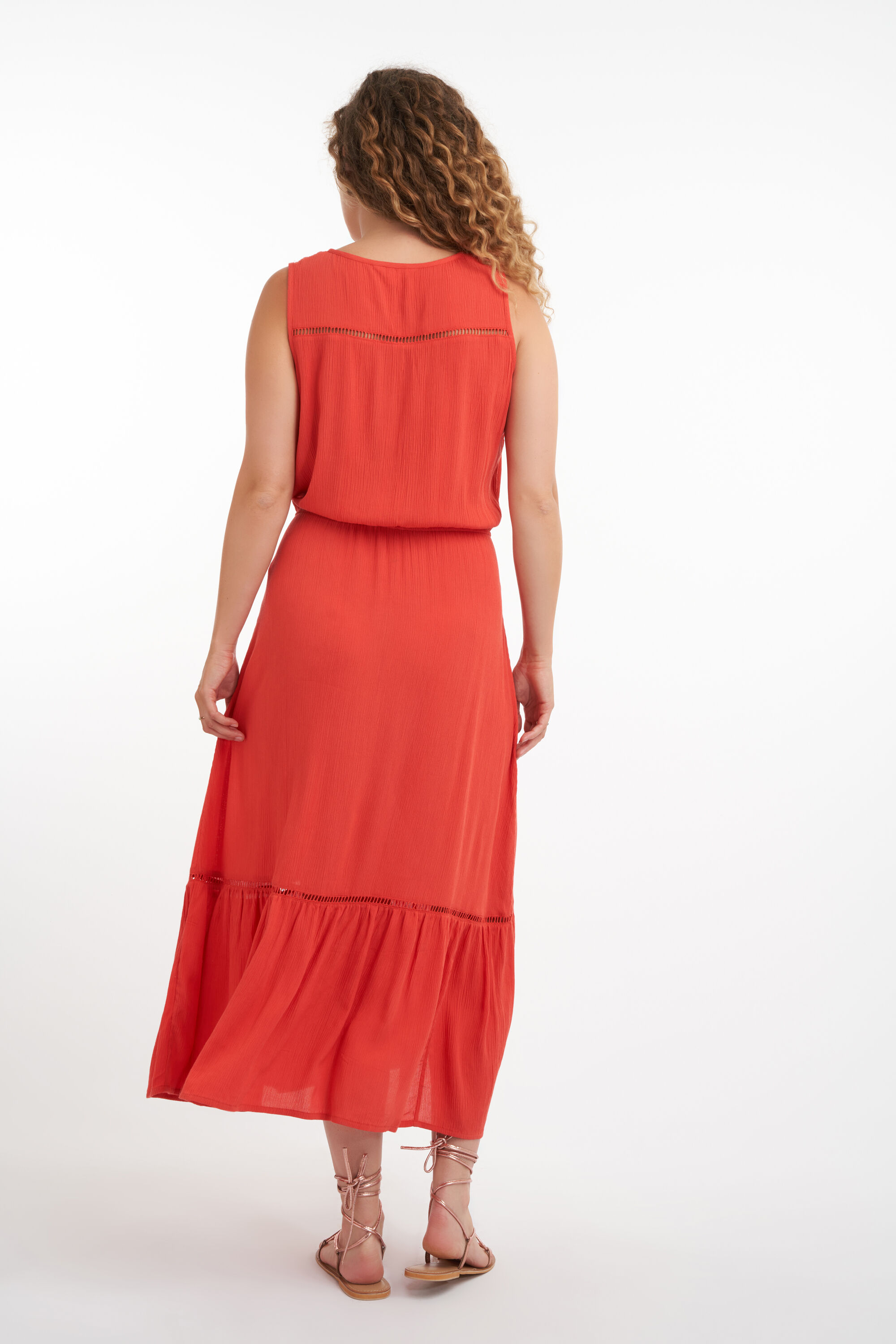 Vestido largo con volantes  image number 3