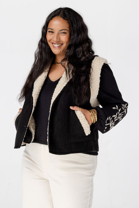 Chaleco con forro de peluche Chaleco con forro de peluche