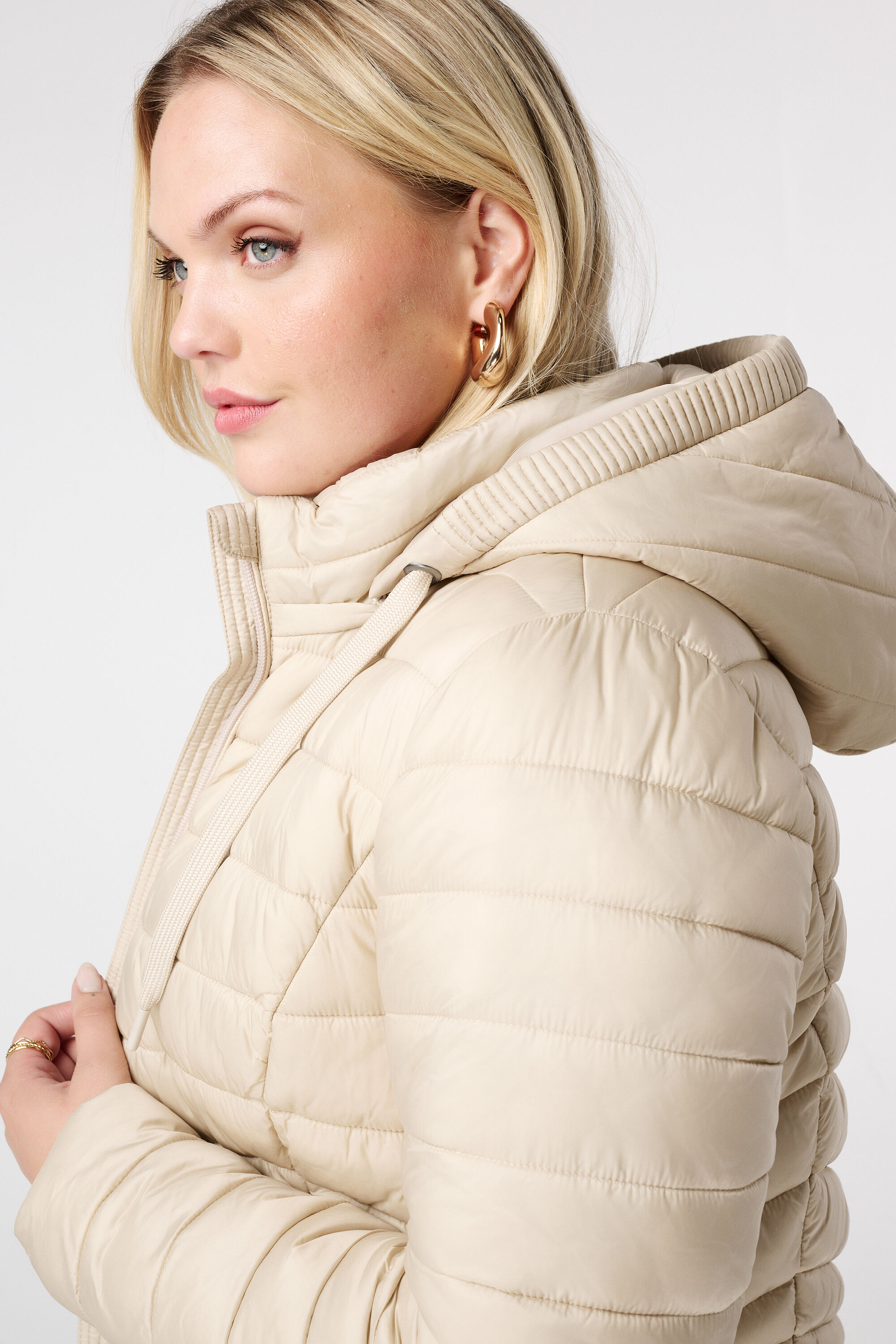 Chaqueta ligeramente acolchada image number 4