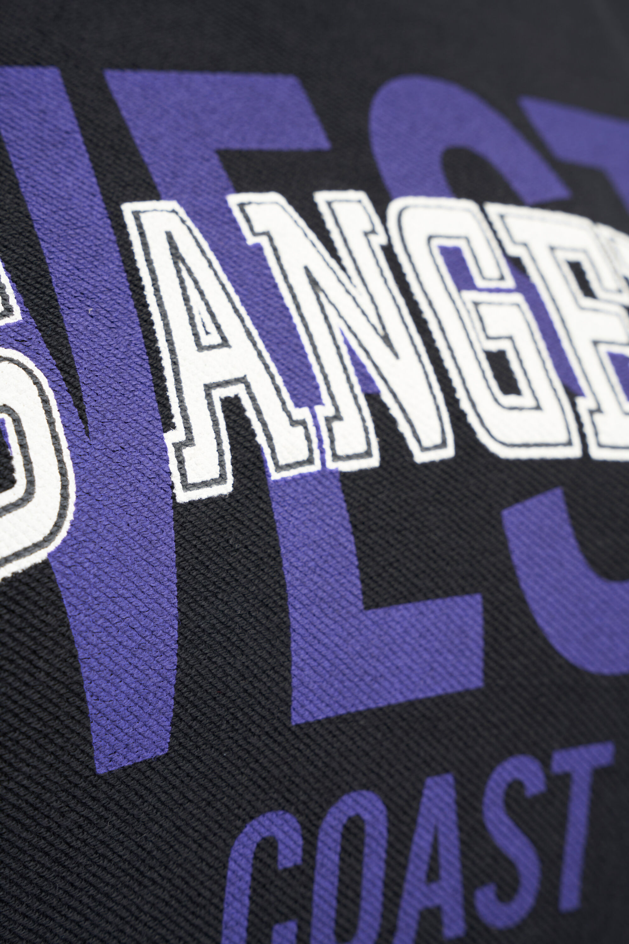 Su&eacute;ter con dise&ntilde;o impreso image number 4