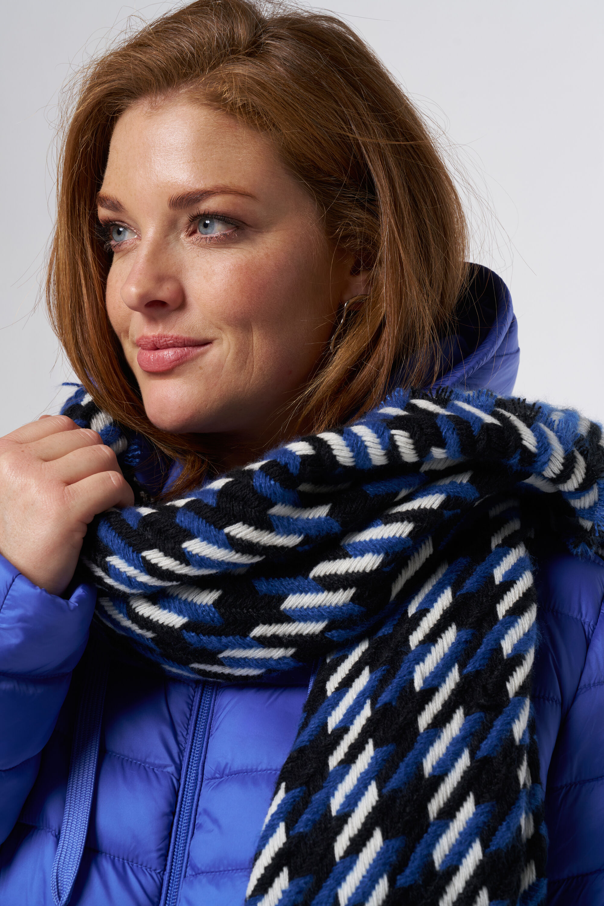 Bufanda de invierno con estampado image number 2