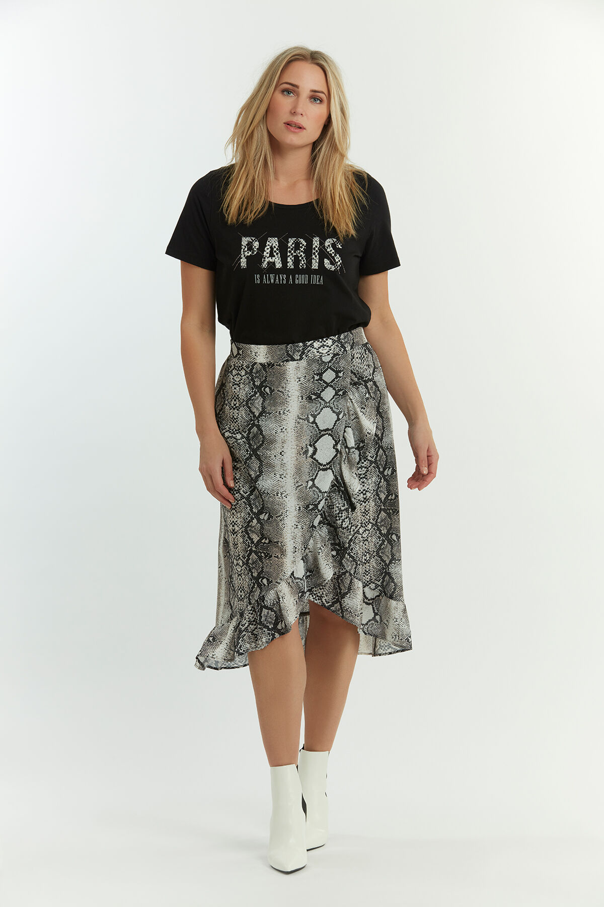 Camiseta con texto estampado image number 3