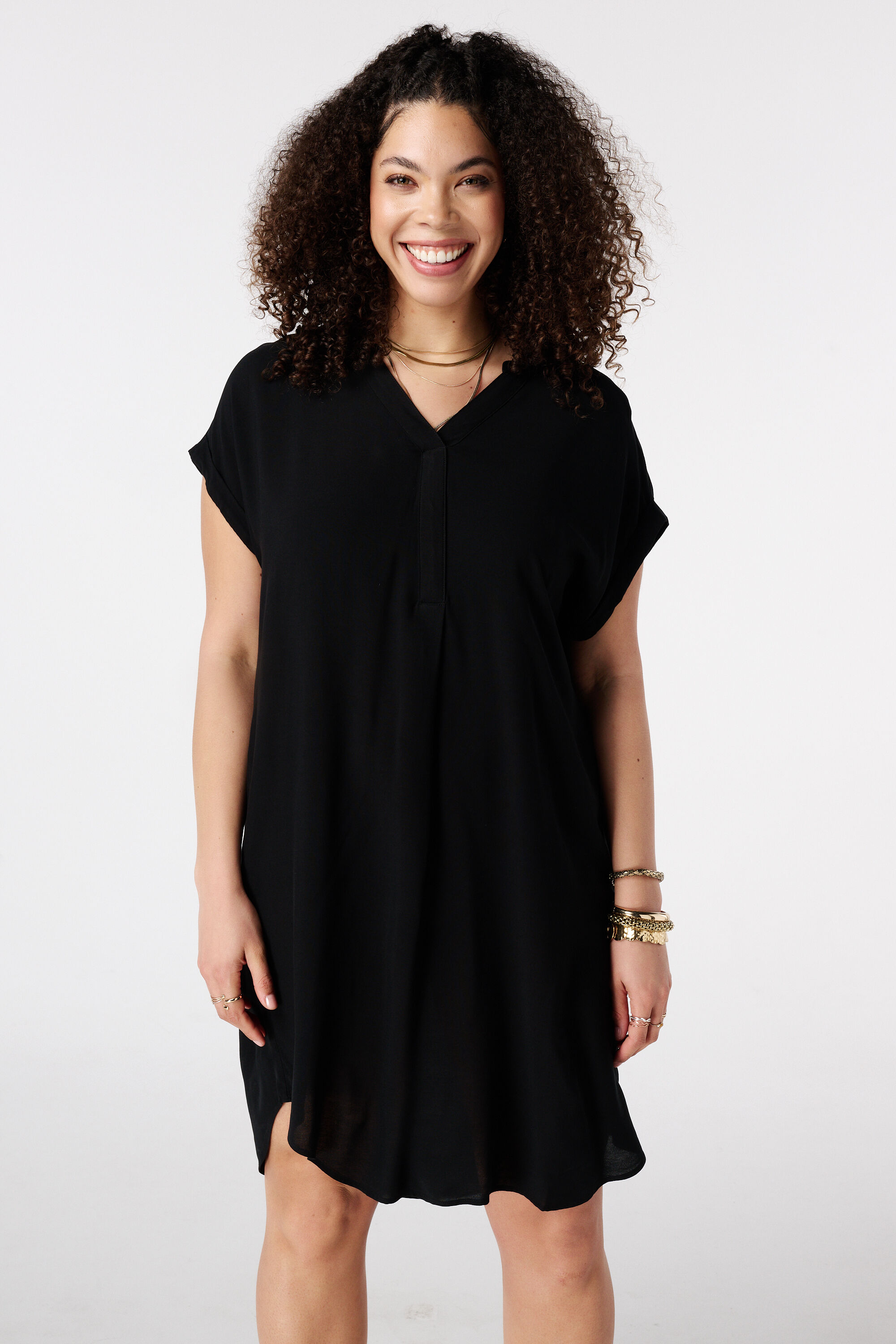 Vestido con escote en V image number 5