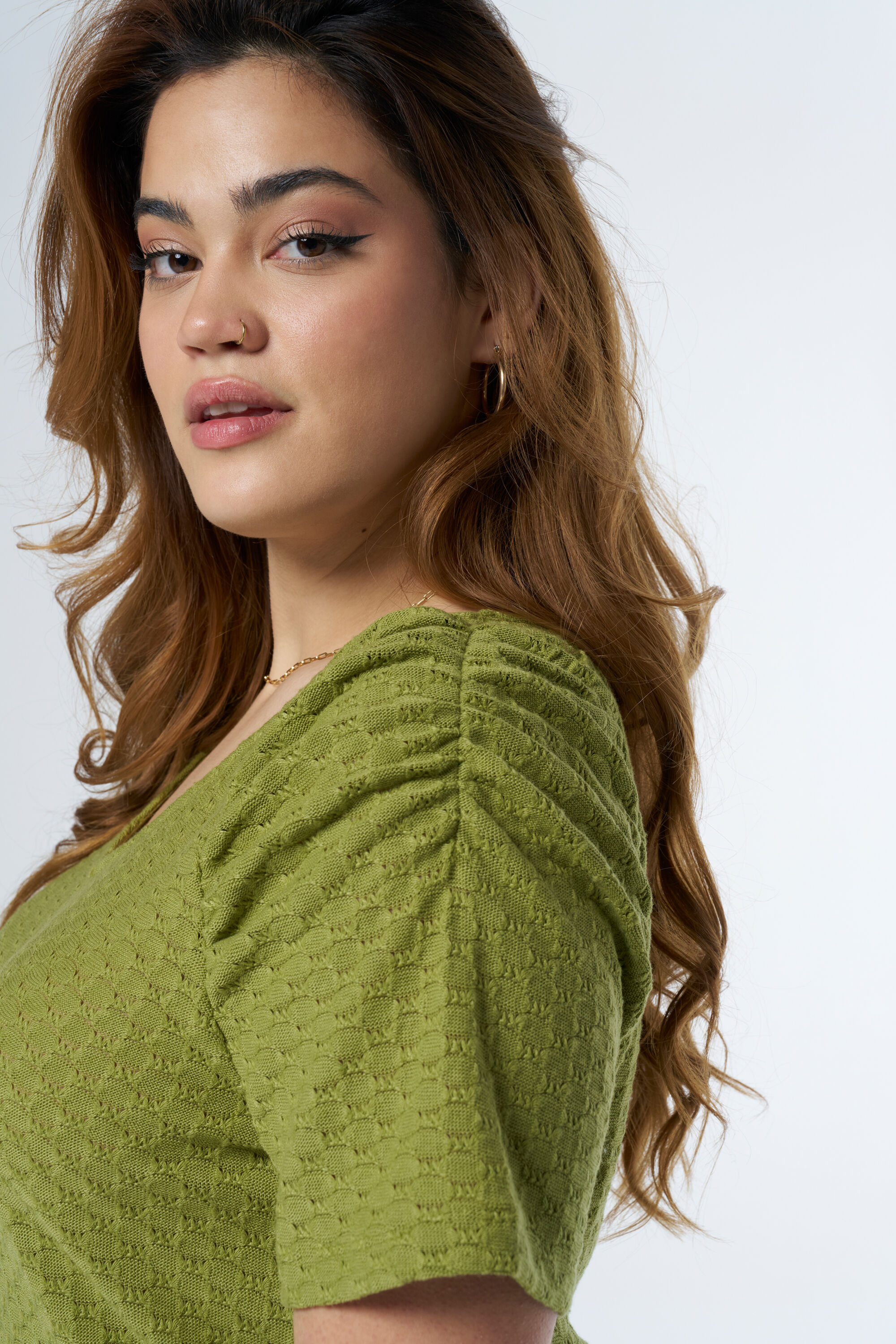 Top de punto con escote en V image number 4