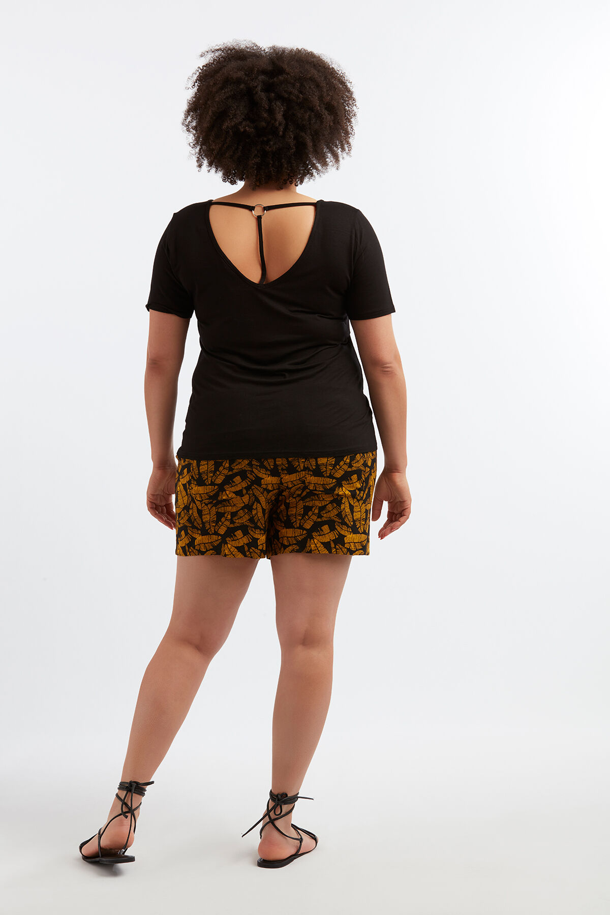 Shorts de viscosa con estampado floral   image number 4