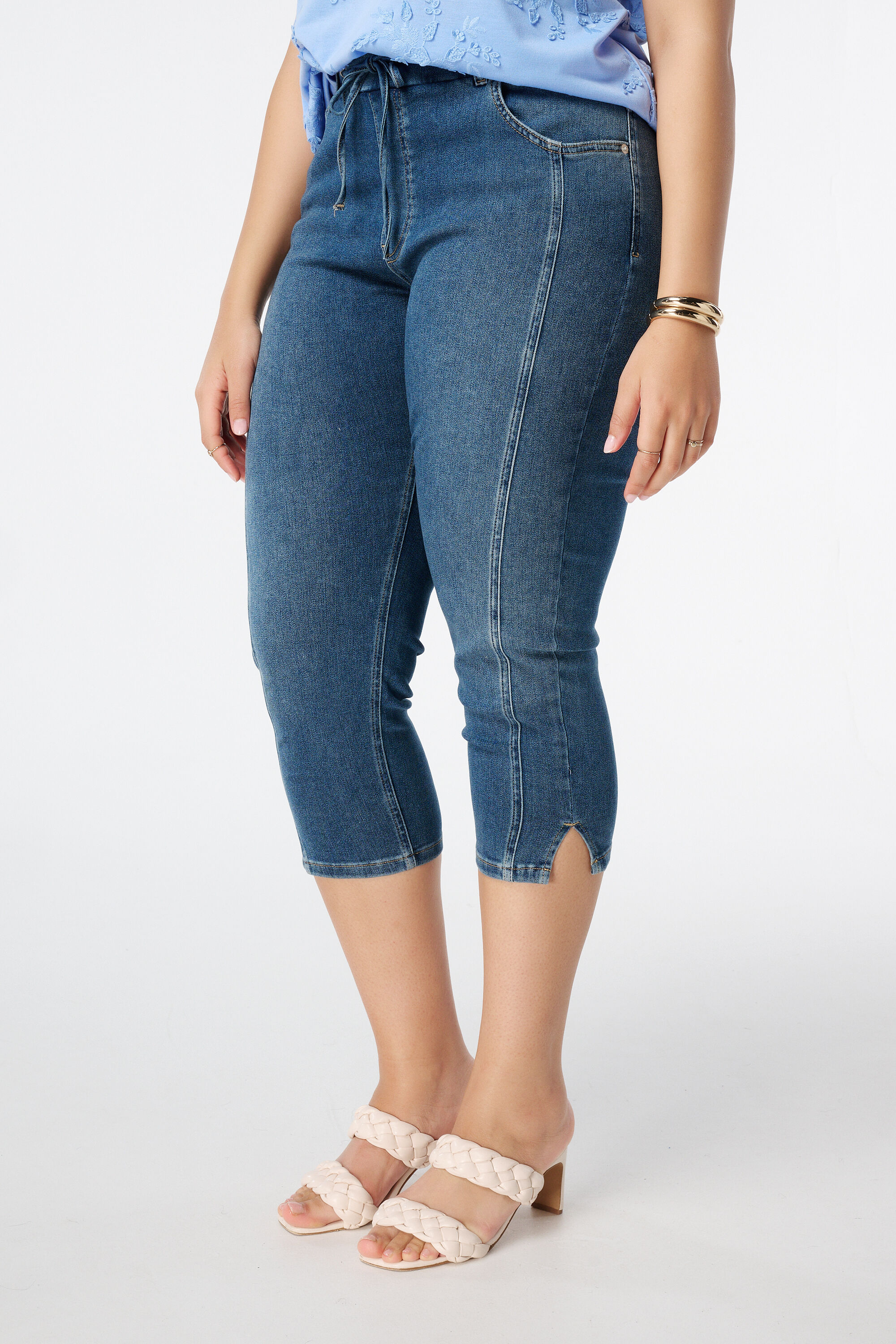 Capri con cord&oacute;n image number 5