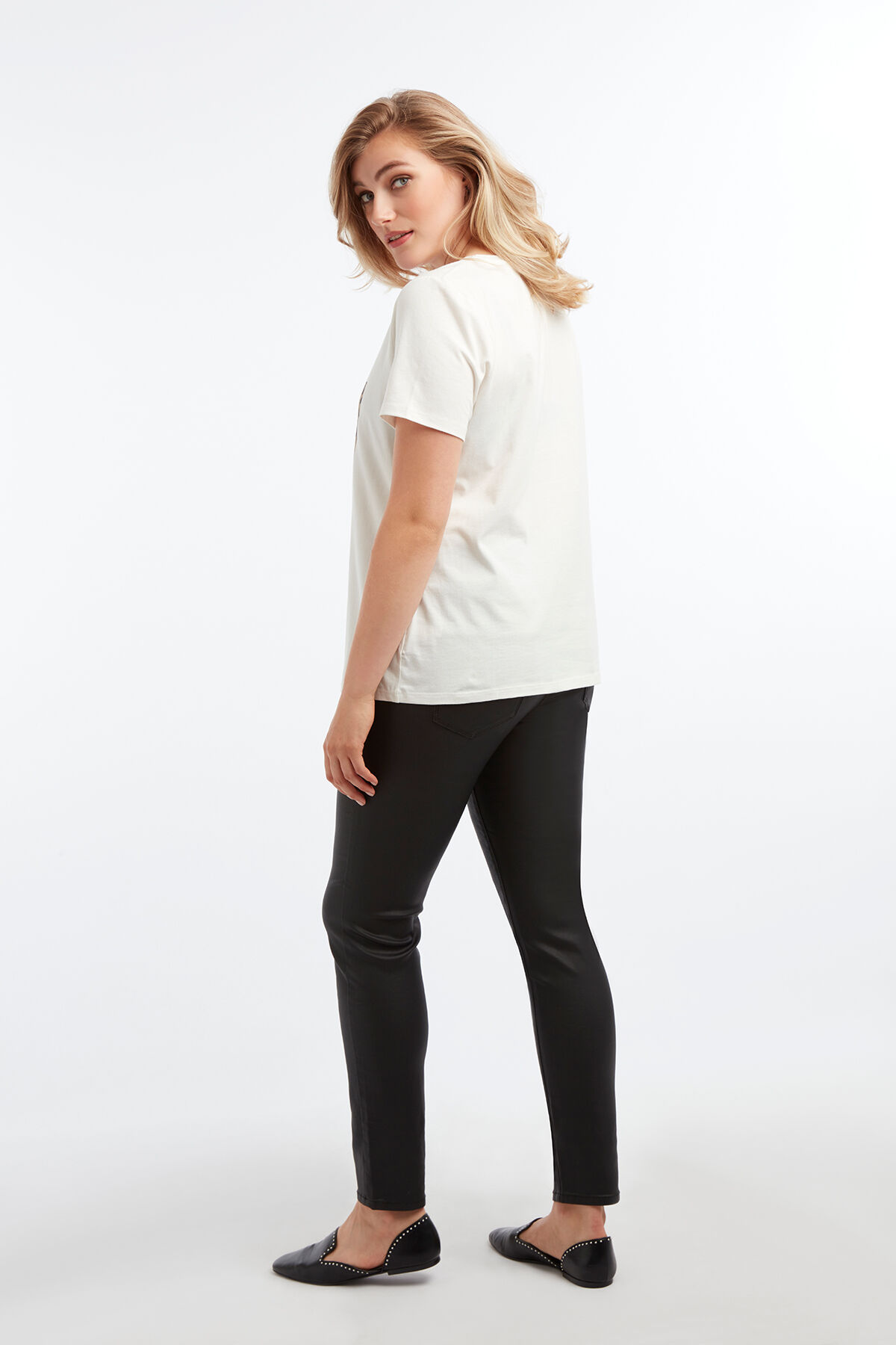 Camiseta con estampado image number 4