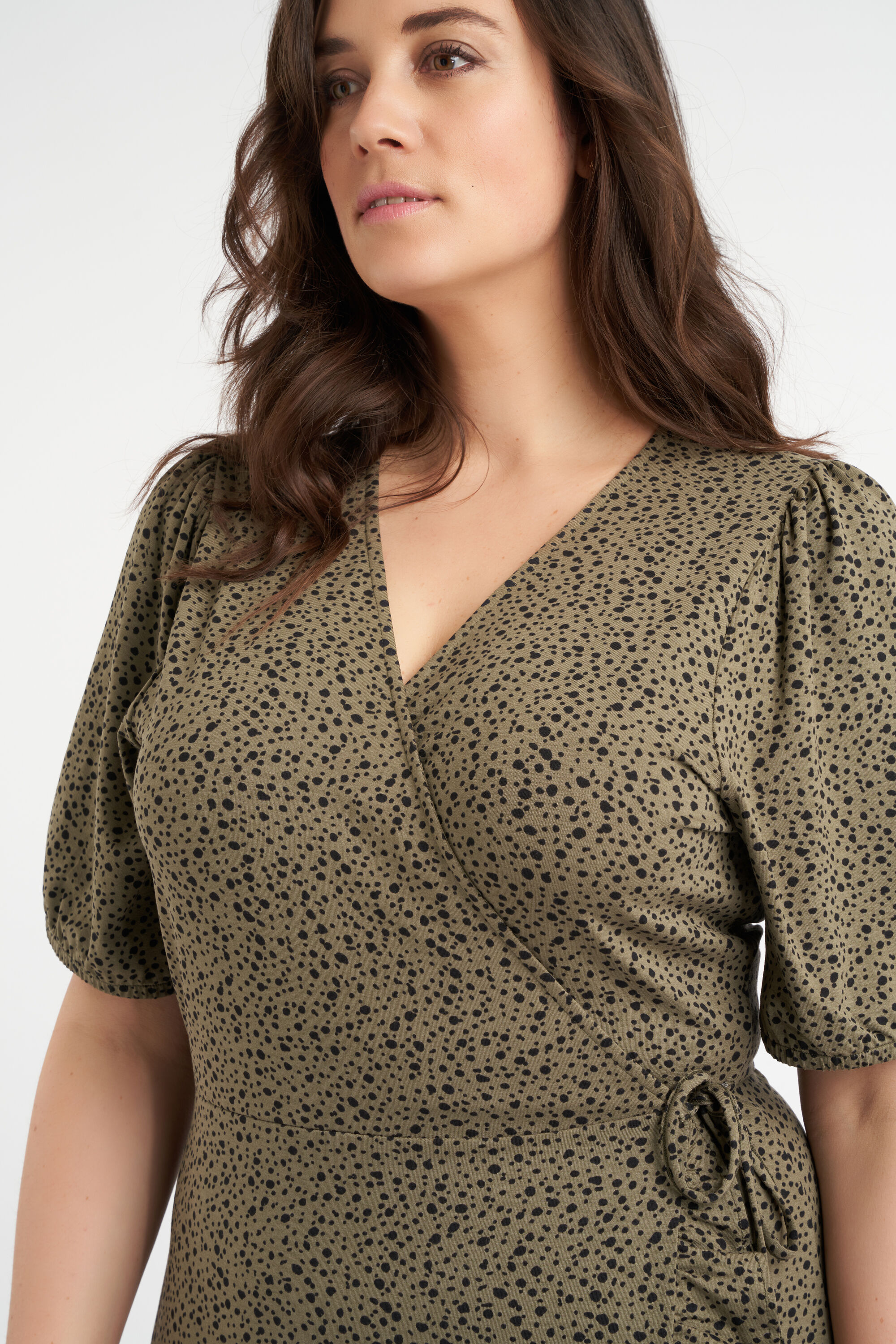 Vestido cruzado image number 4