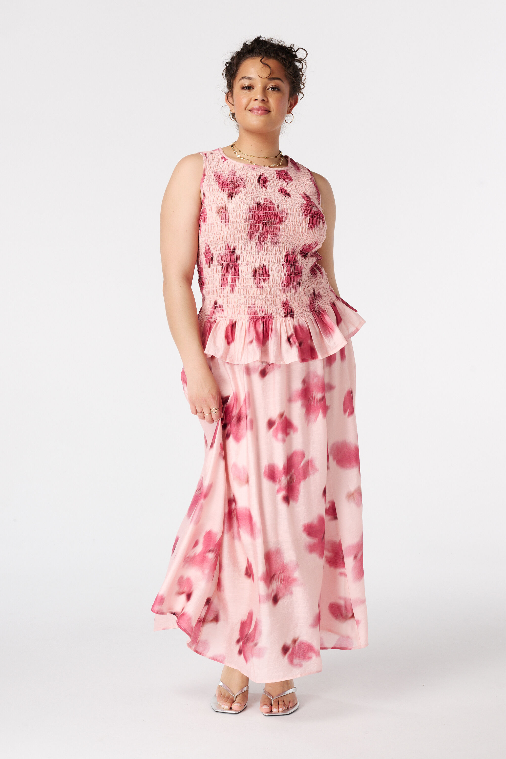 Falda con aspecto satinado y estampado floral