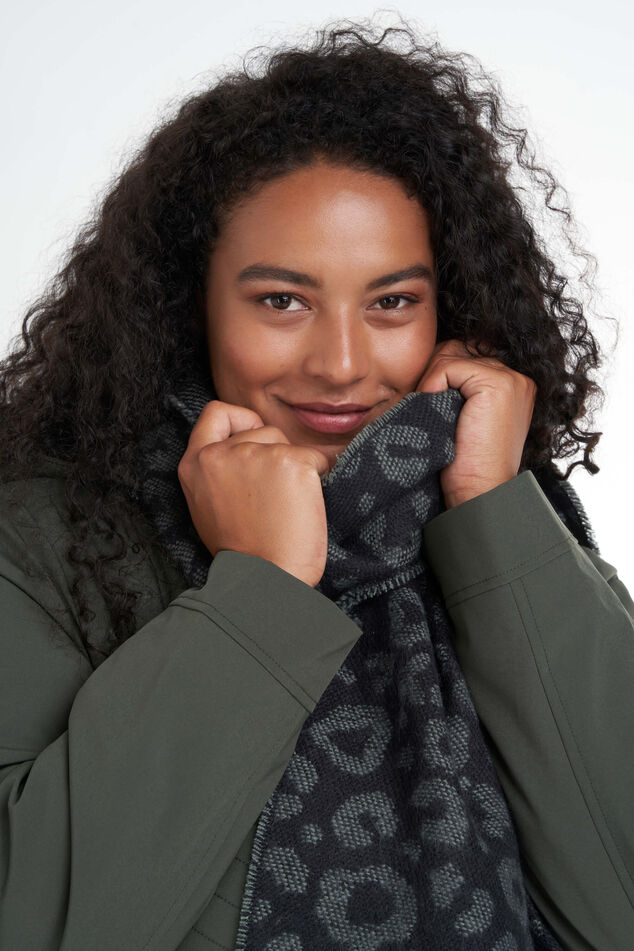 Bufanda con estampado  image number 2