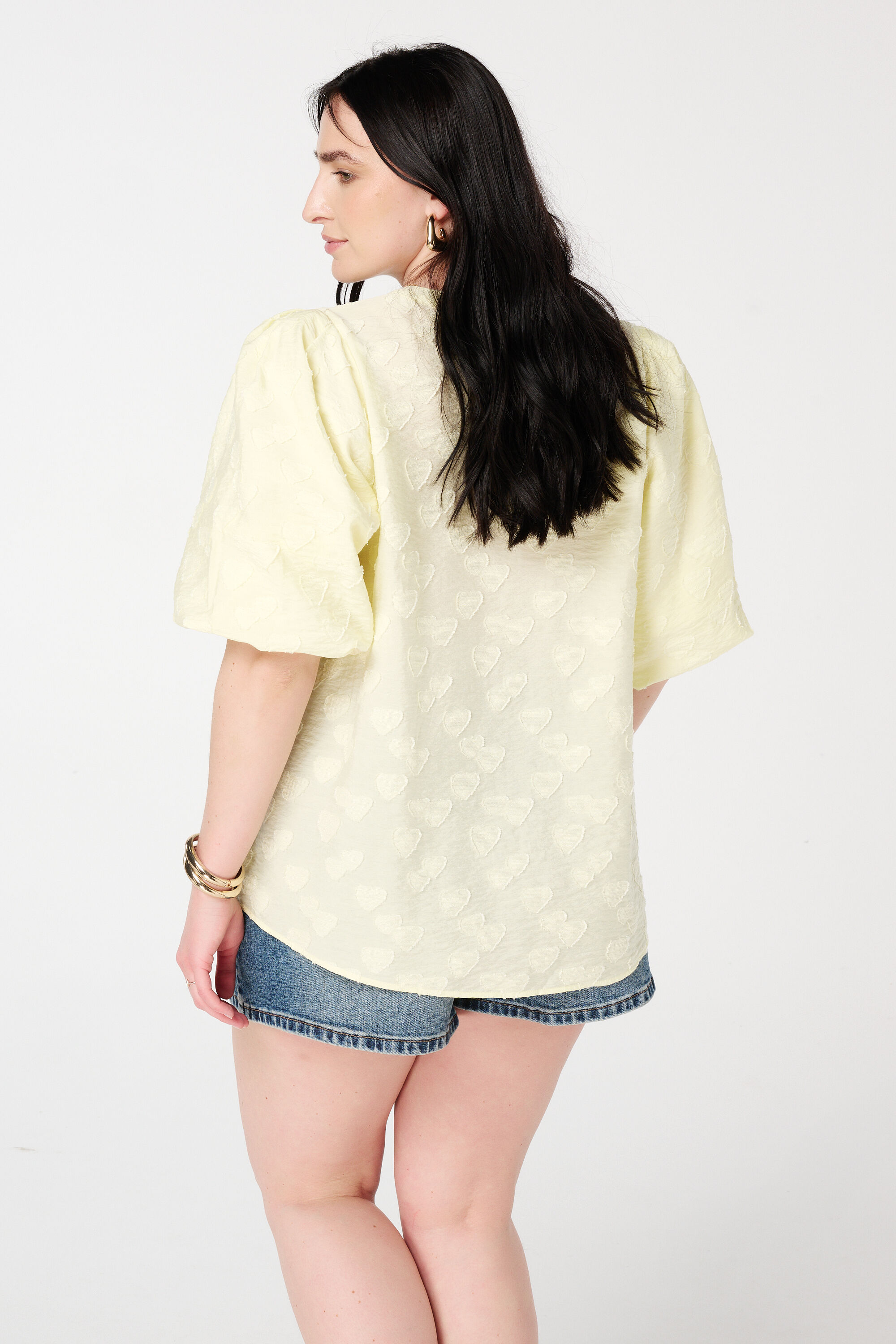  Blusa con estampado de corazones  image number 3