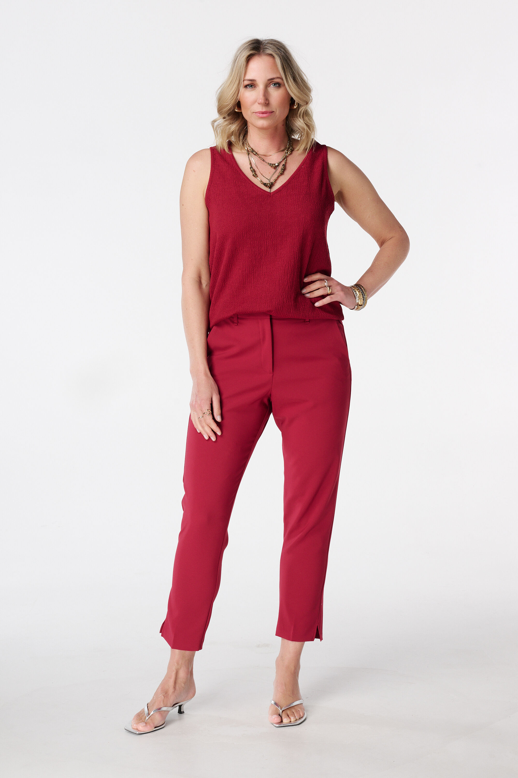 Top sin mangas con textura image number 5