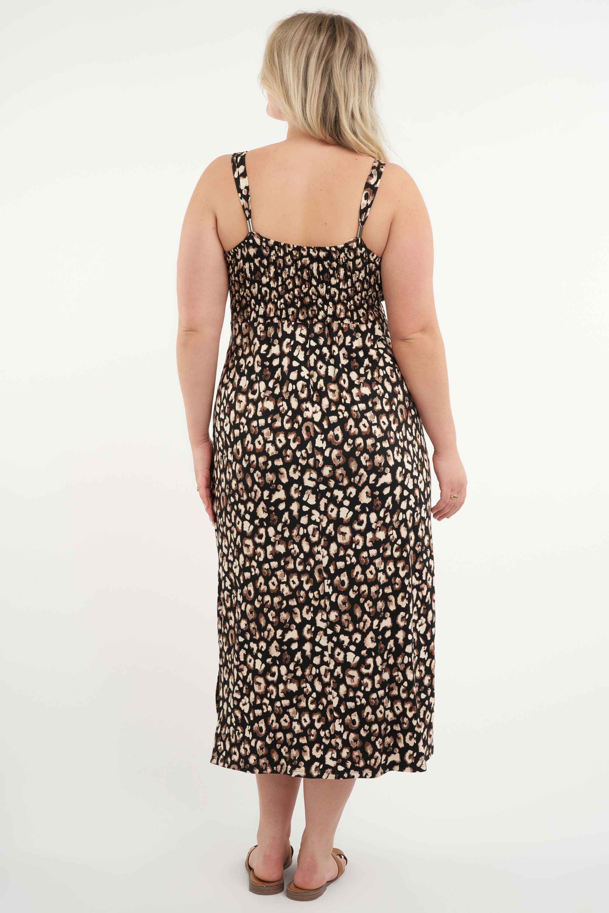 Vestido con frunce image number 4