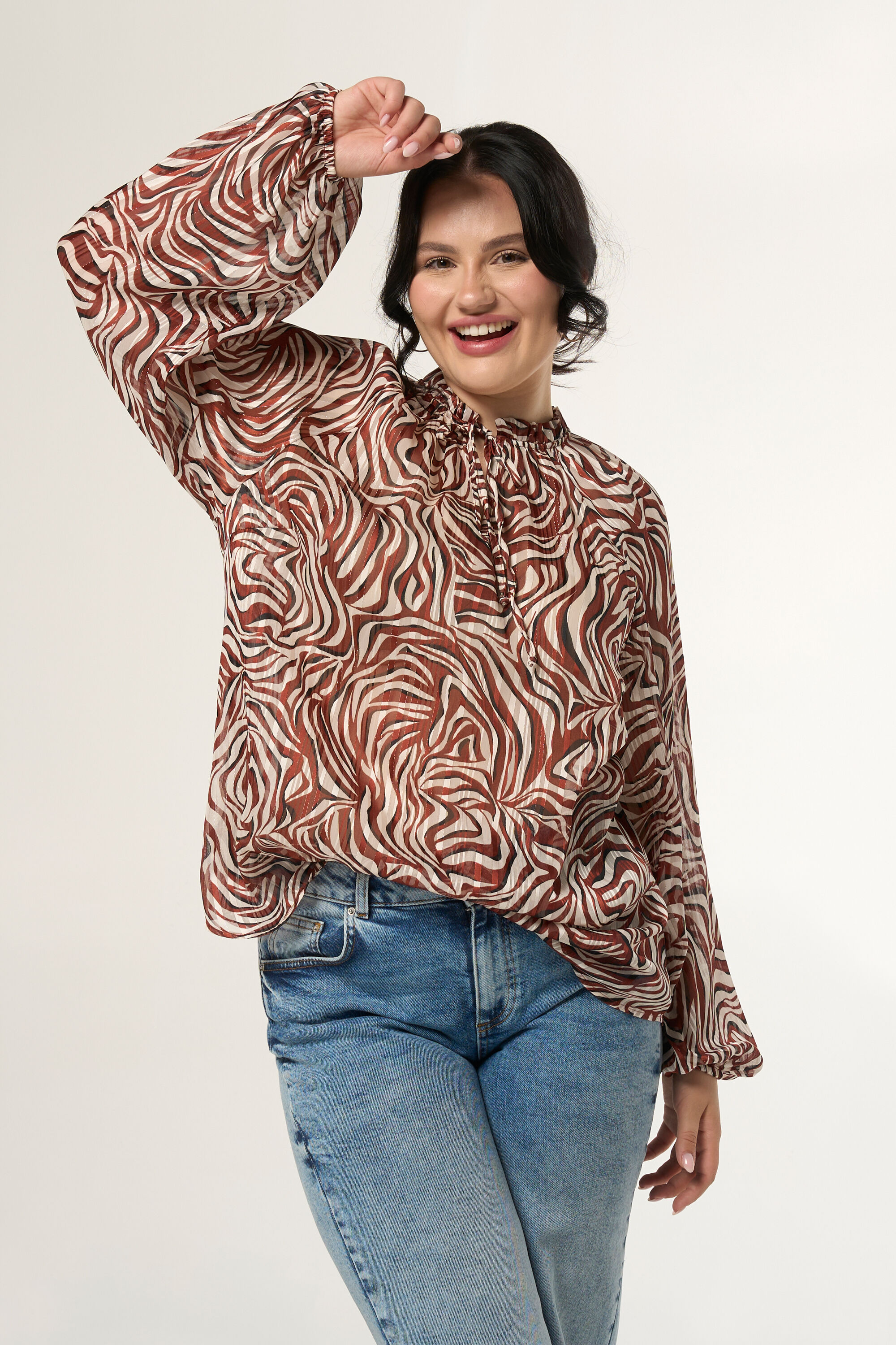Blusa con cuello de pico image number 0