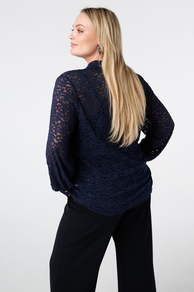 Top con encaje y lentejuelas image number 3