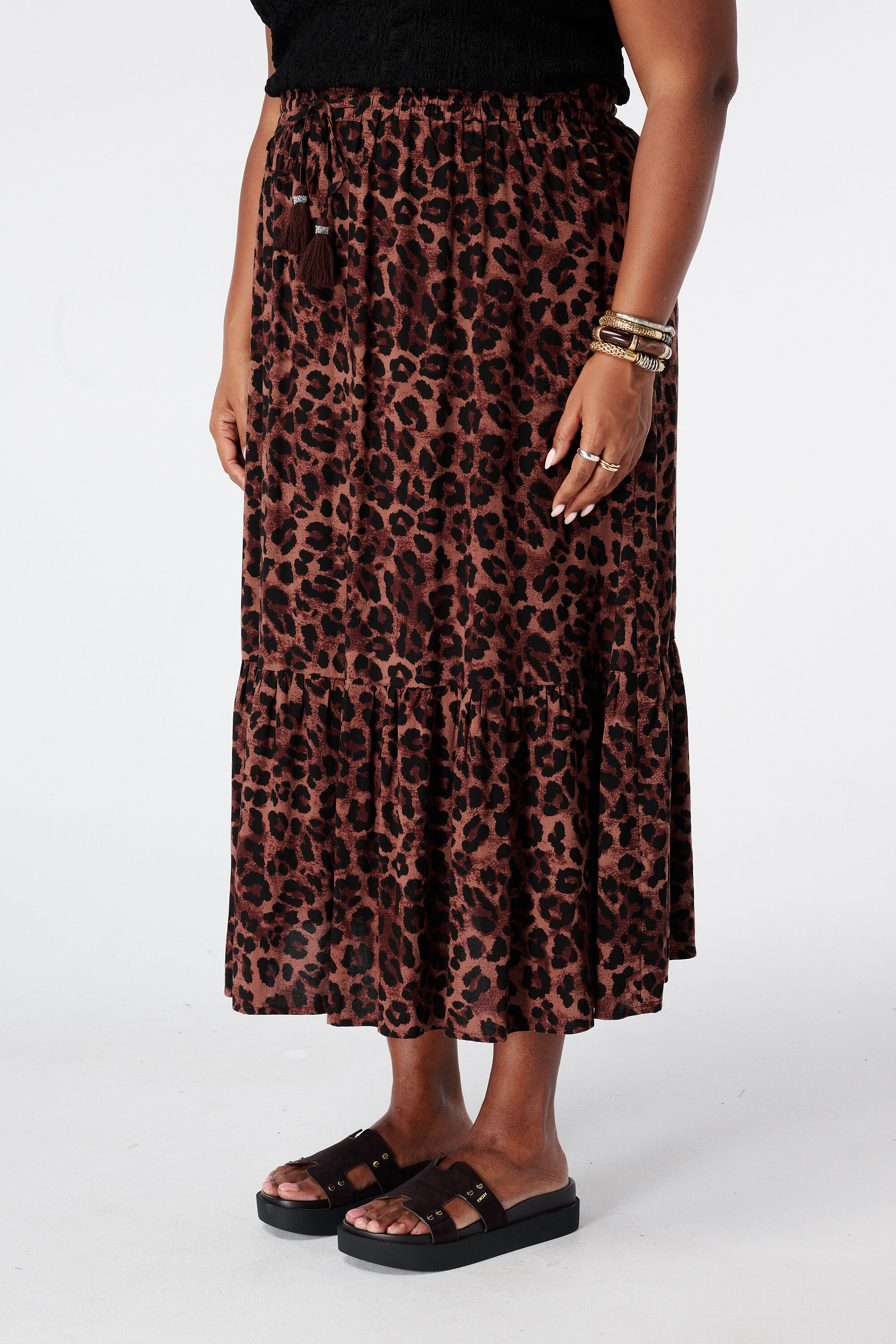 Falda maxi con estampado image number 5