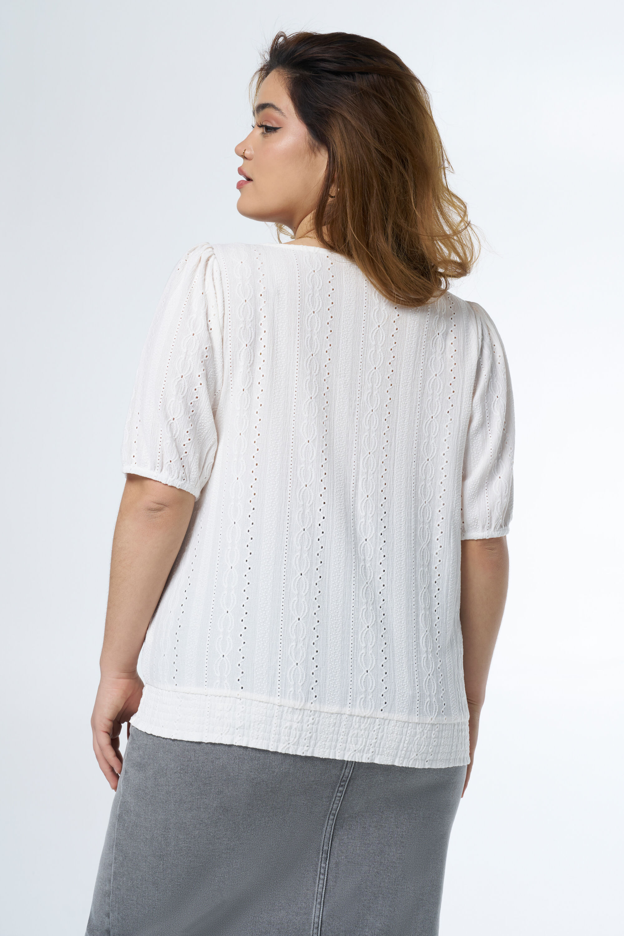 Top con patr&oacute;n image number 3