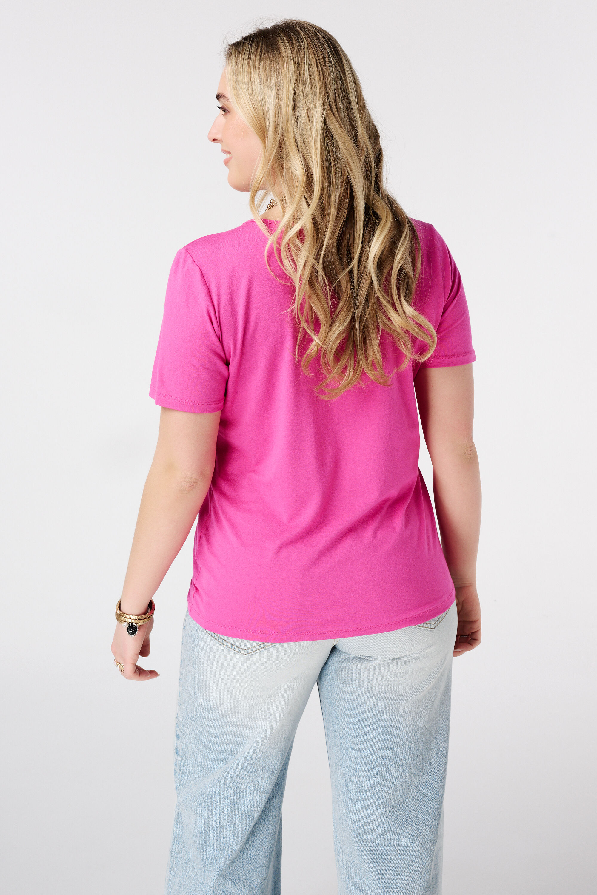 Camiseta con escote en V image number 3