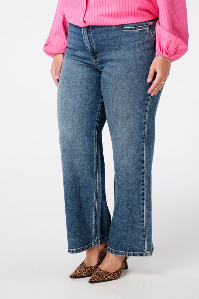 Vaqueros de pernera ancha IVY image number 5