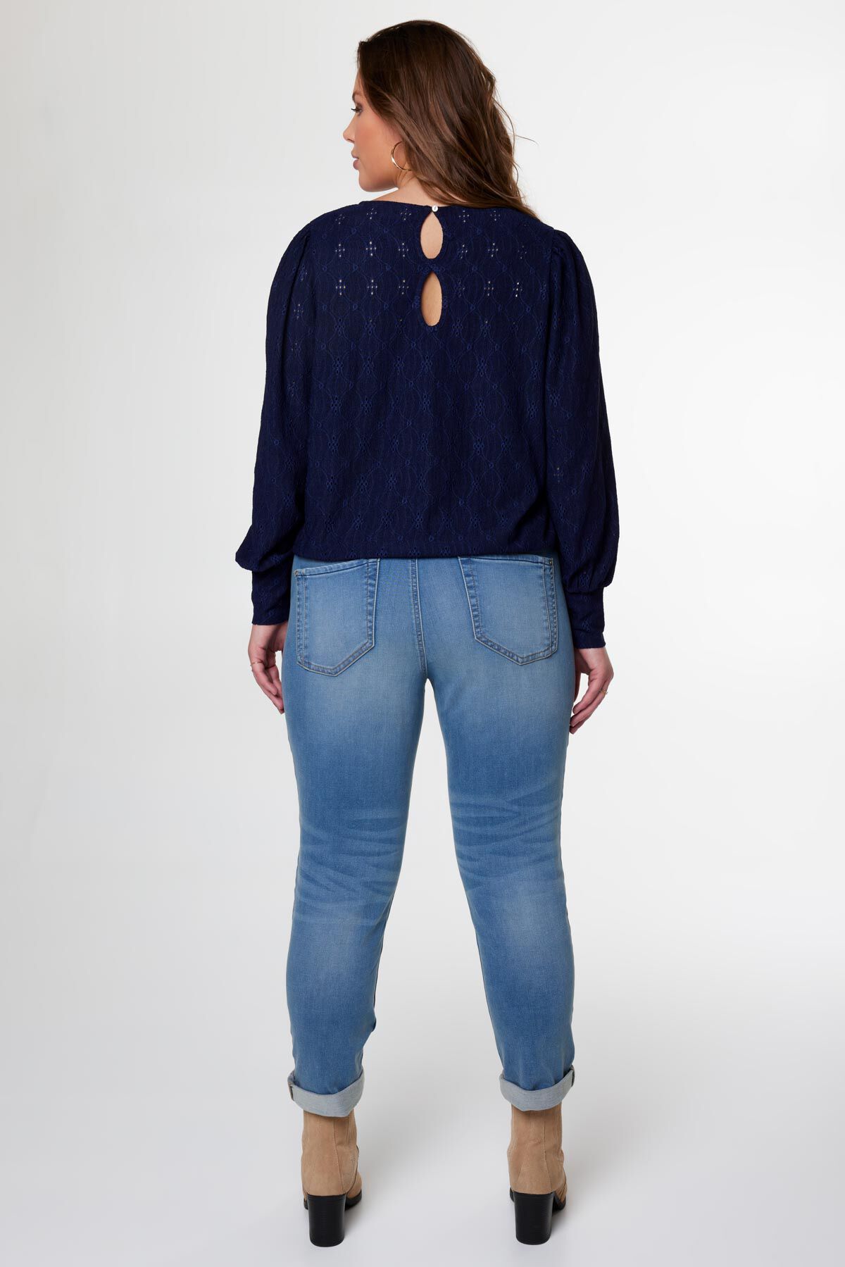 Top con detalles bordados image number 3