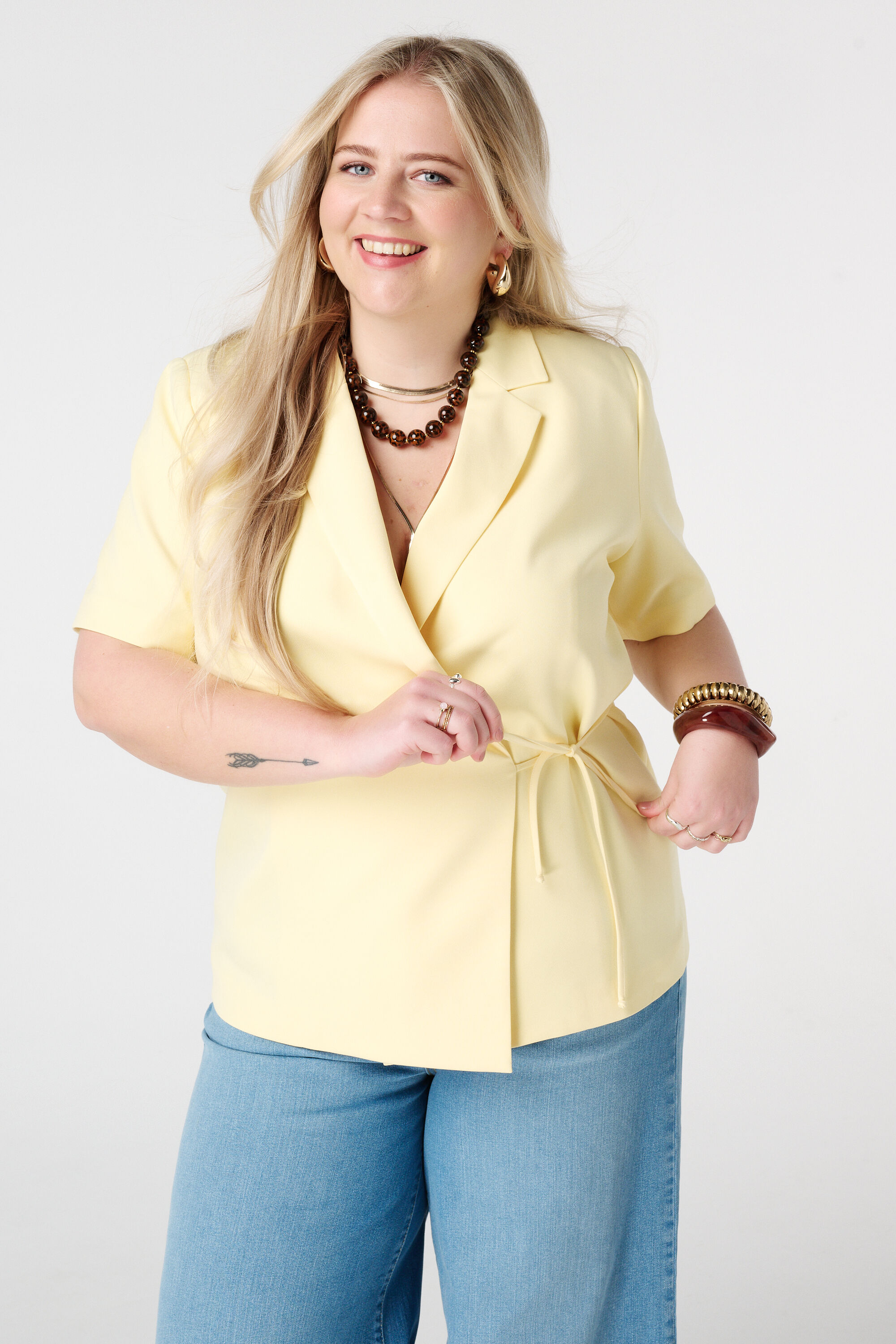 Blazer de manga corta con efecto cruzado