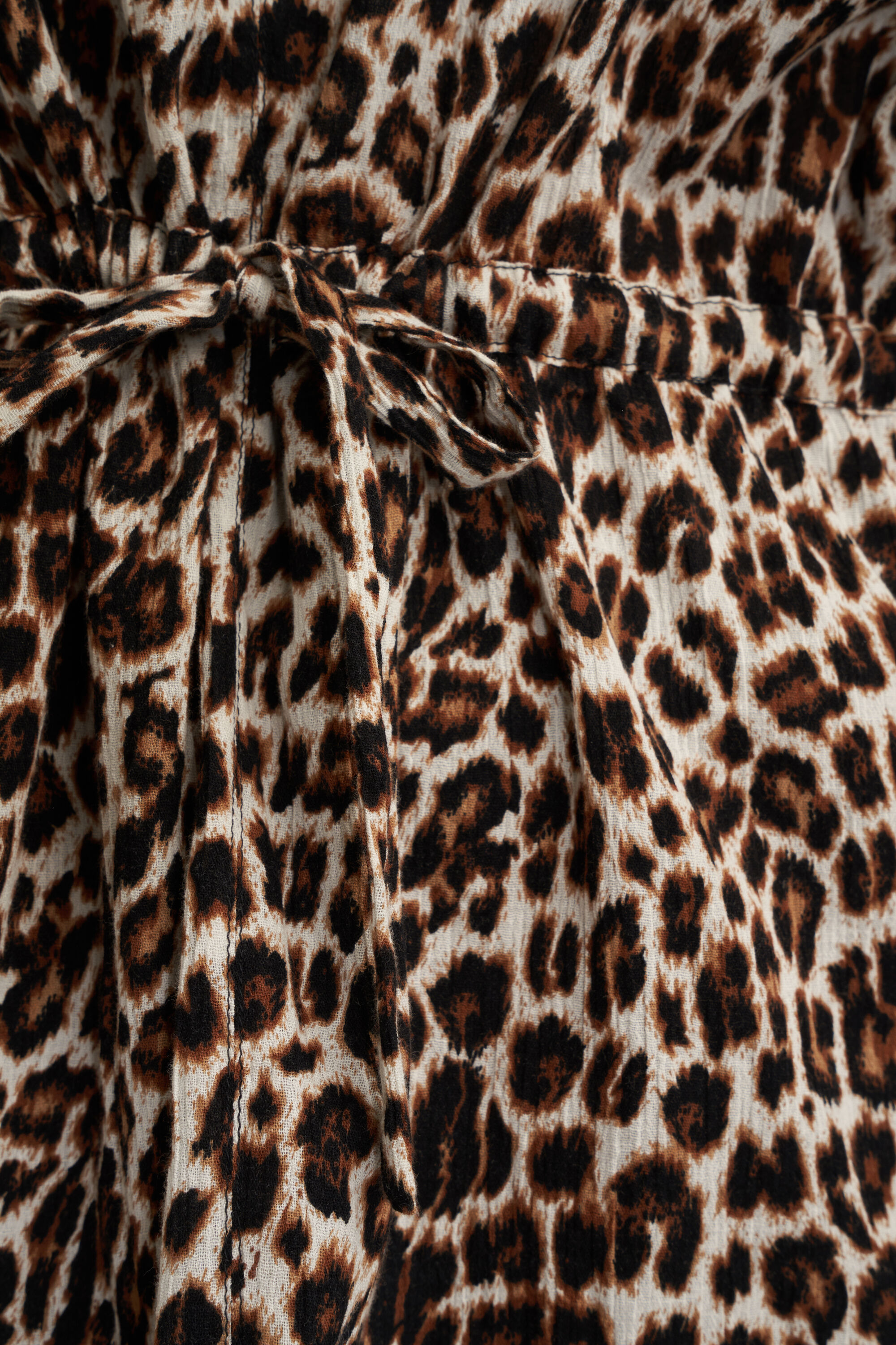 Caft&aacute;n corto con estampado image number 6