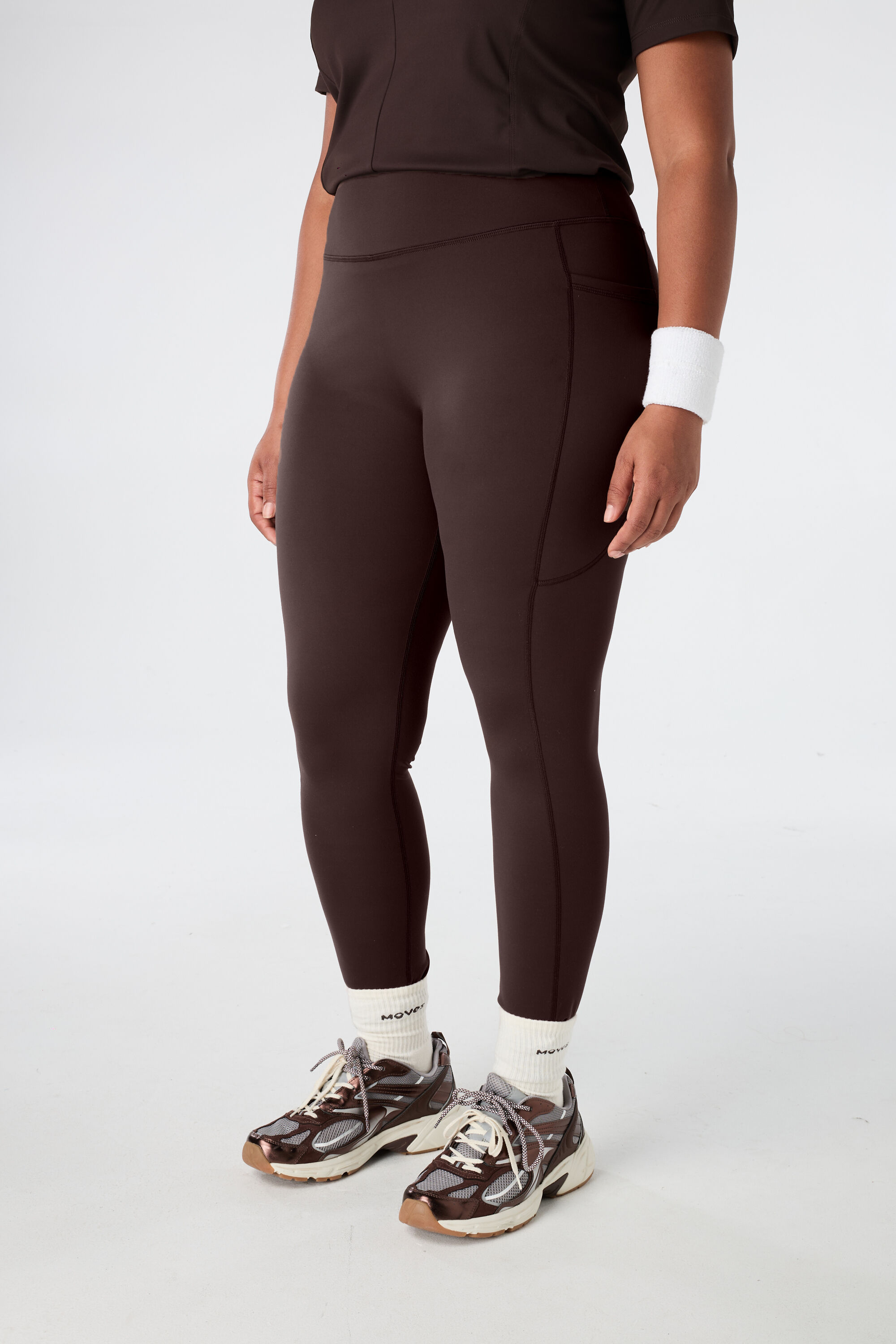 Leggings deportivos con bolsillos laterales image number 5