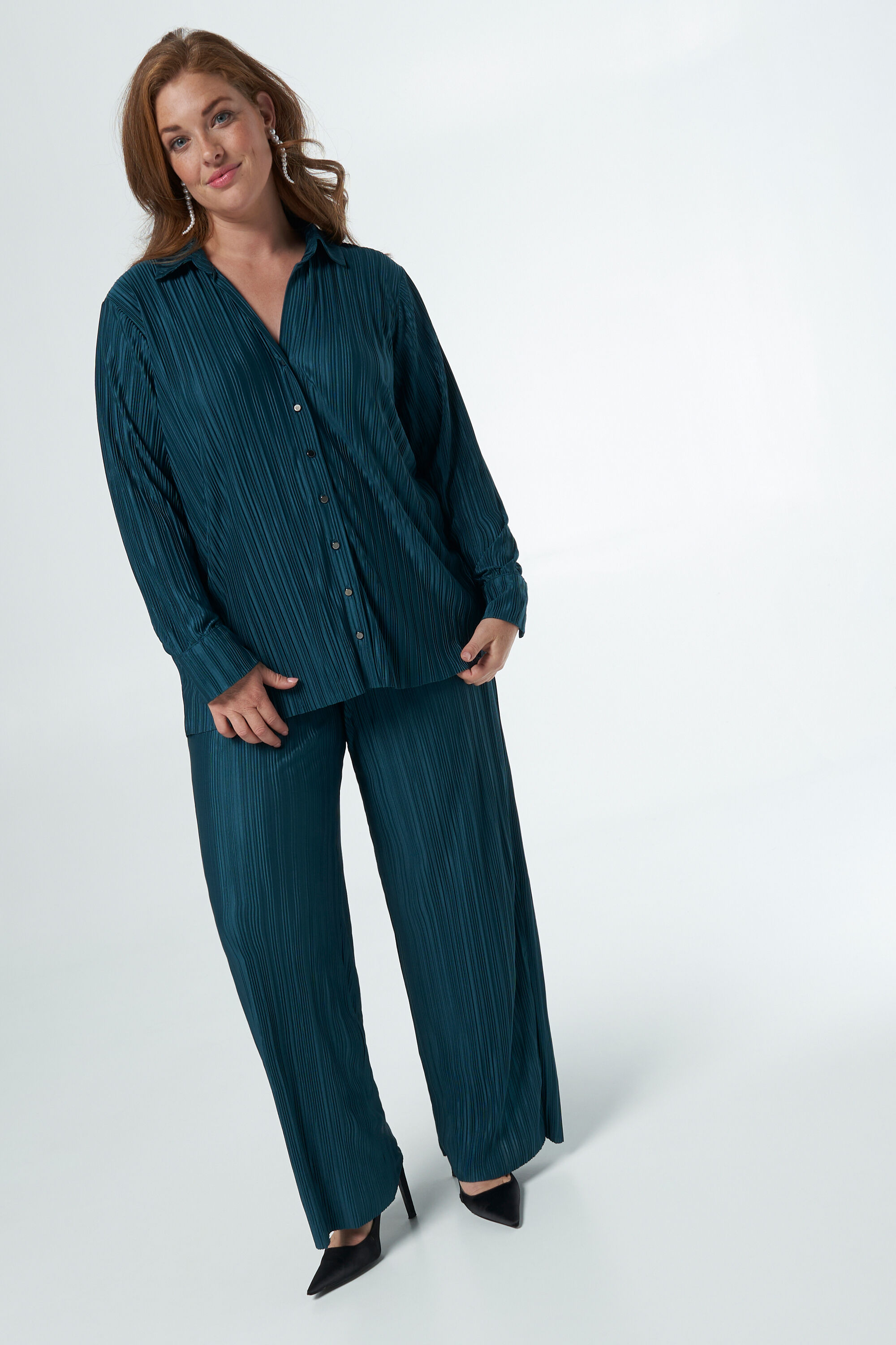 Blusa plisada image number 5