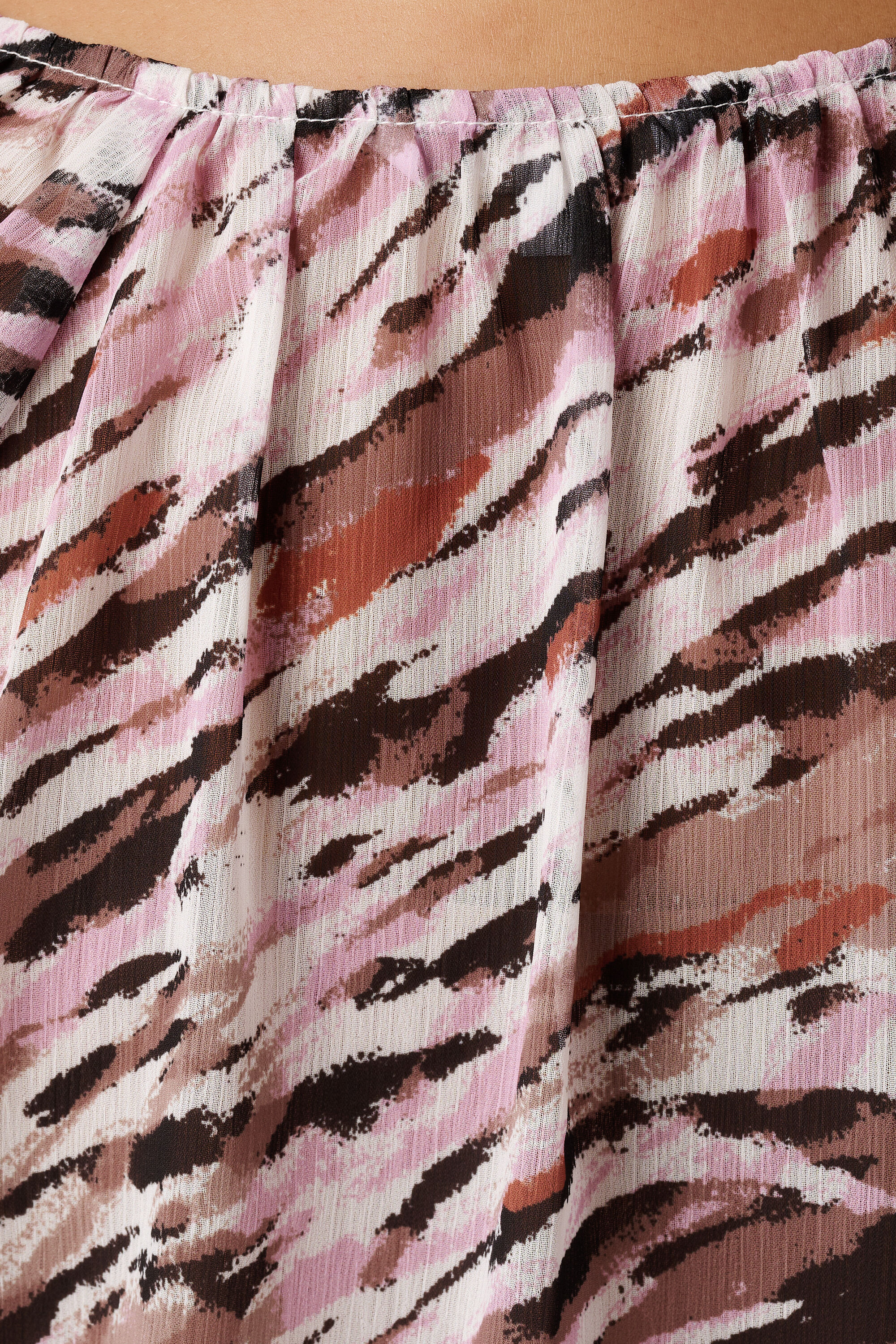 Blusa estampada image number 6