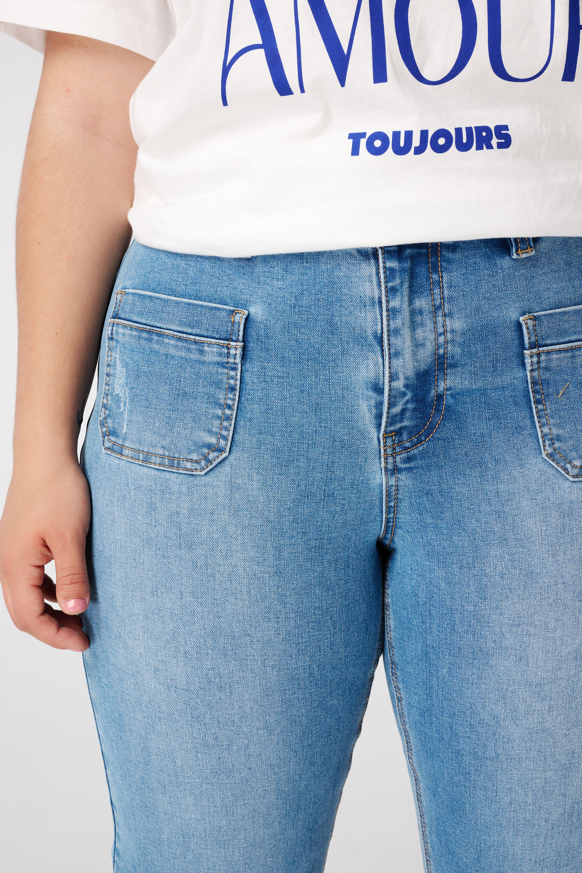 Vaqueros capri image number 4