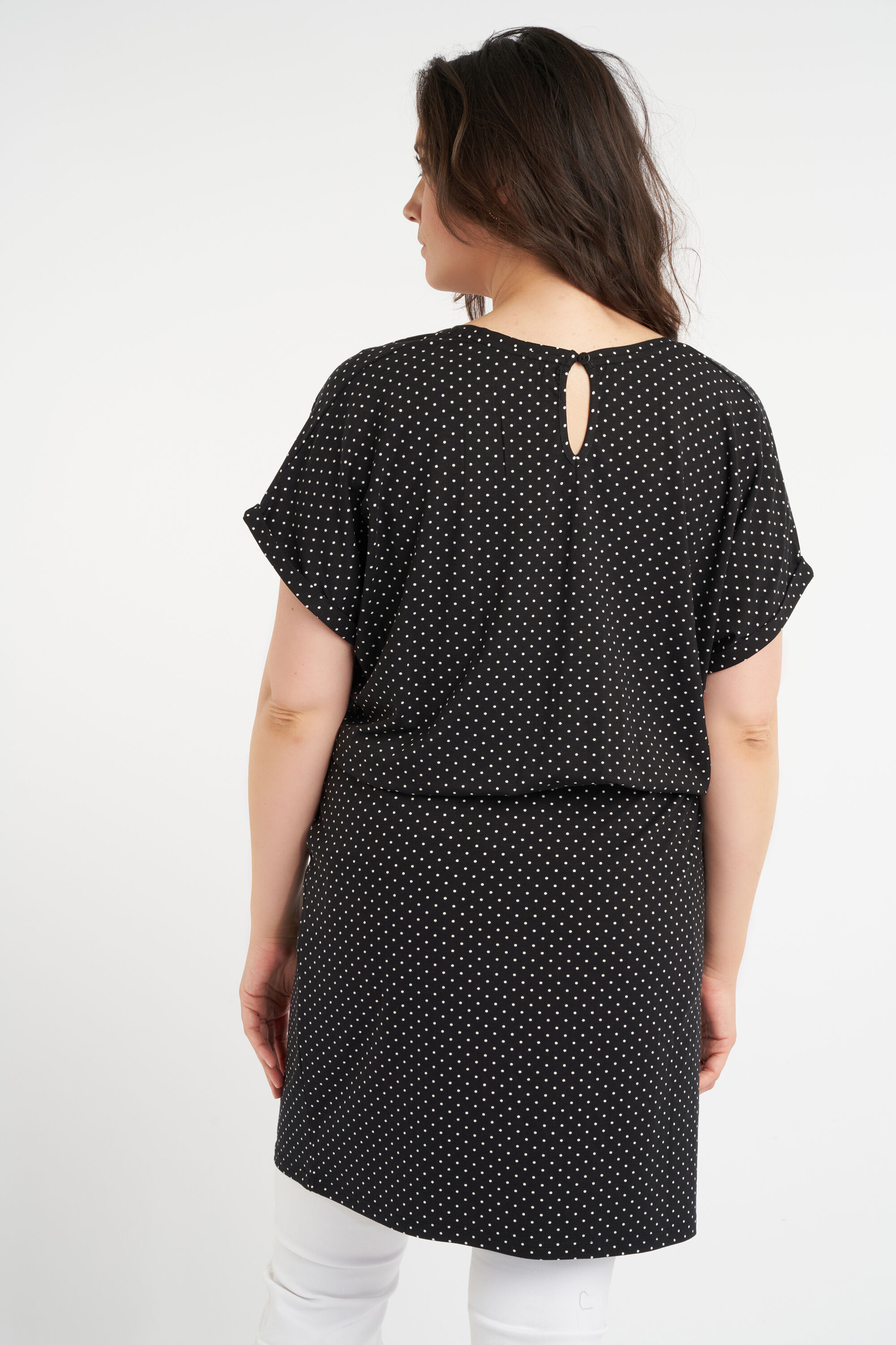 T&uacute;nica con un cinto decorativo para atar image number 4