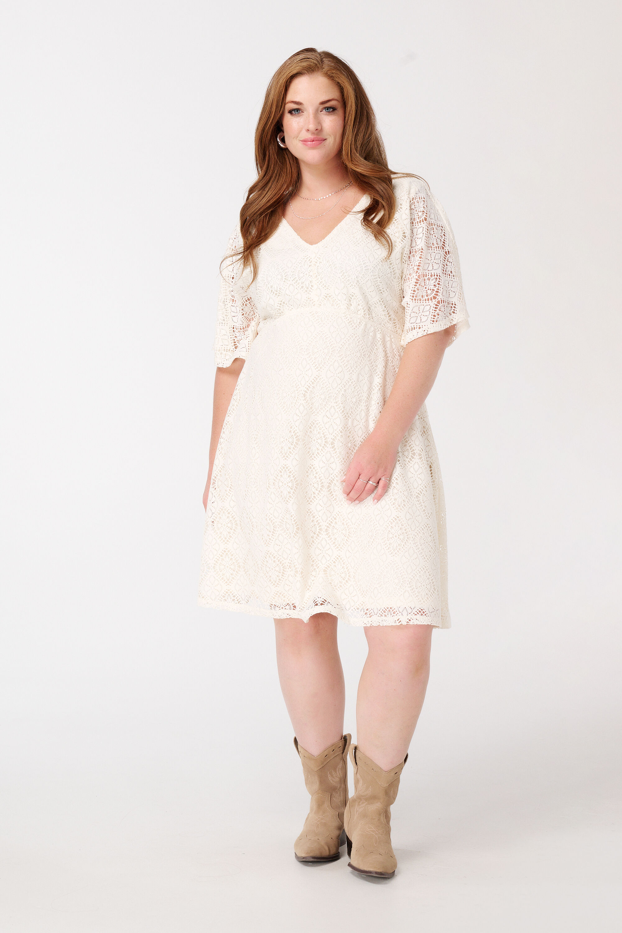 Vestido con look bordado image number 5