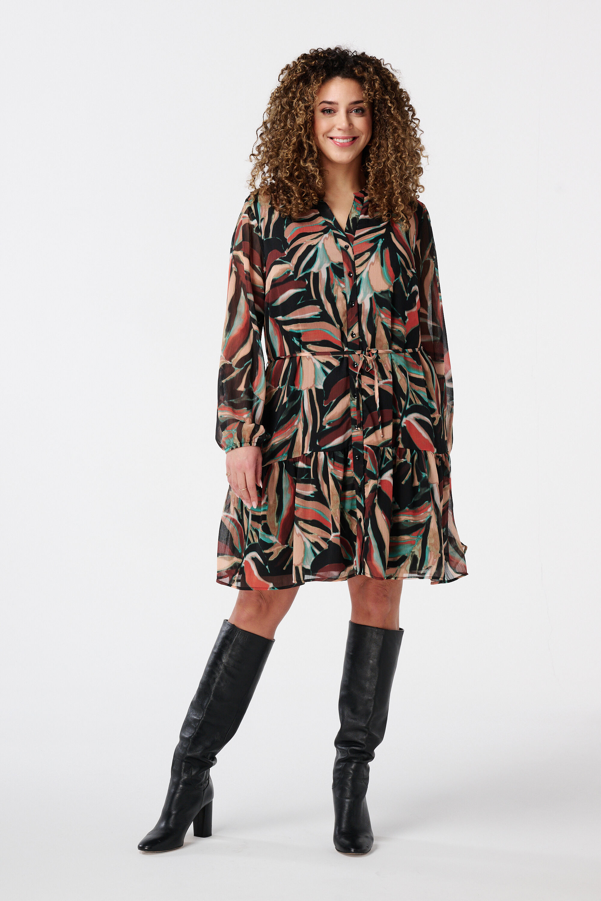 Vestido con estampado  image number 5