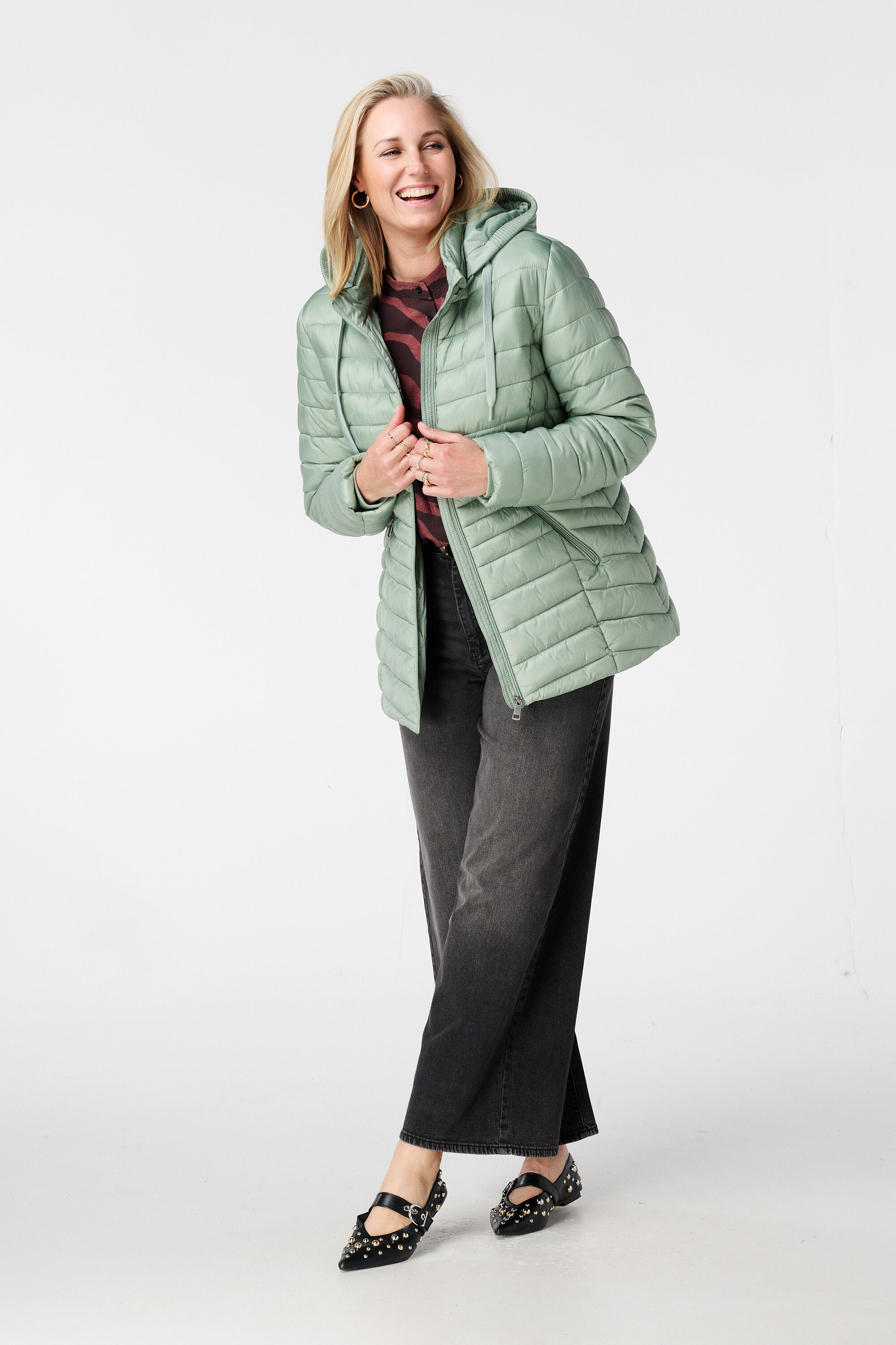 Chaqueta ligeramente acolchada image number 5